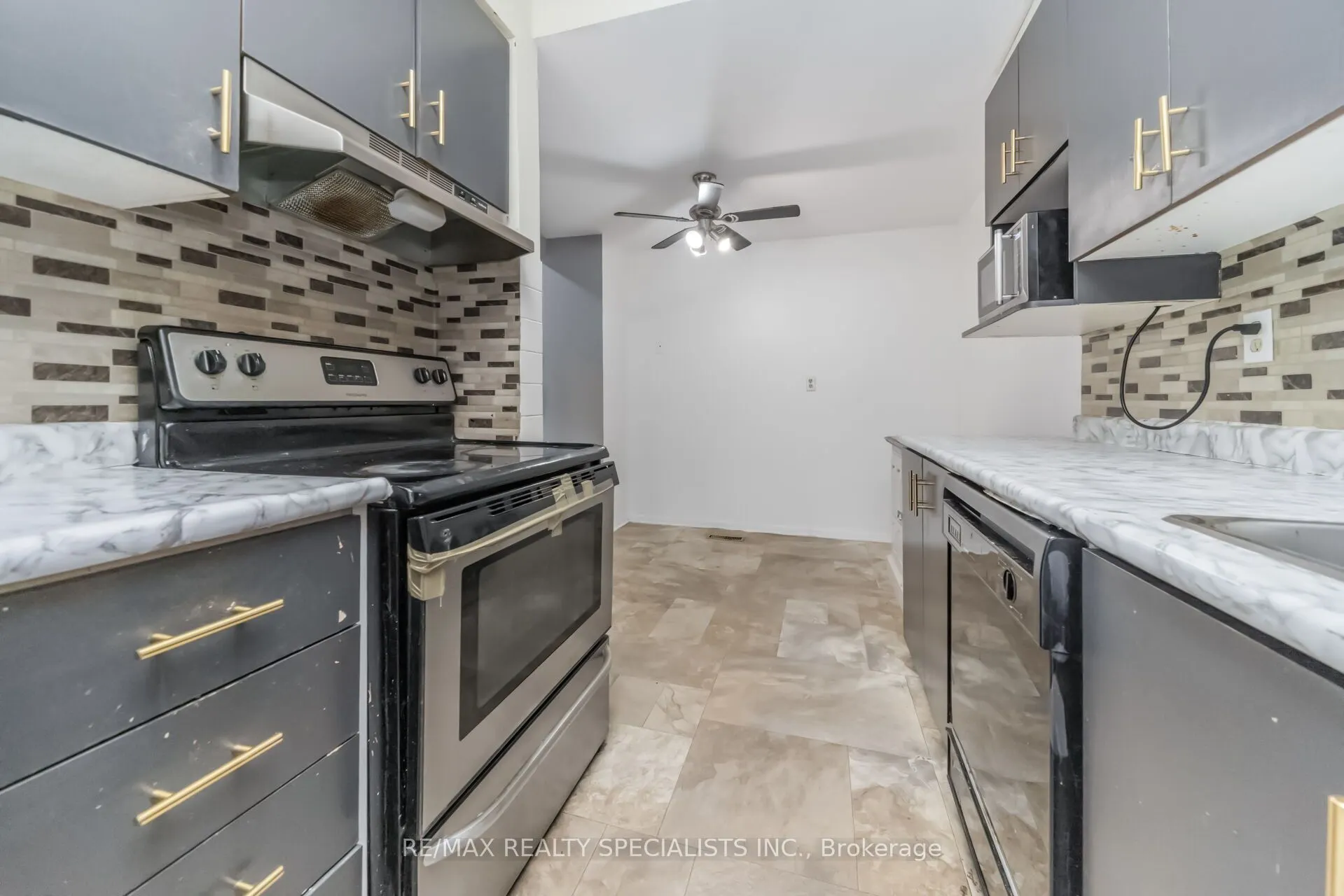 33 Greenwich Circle #33