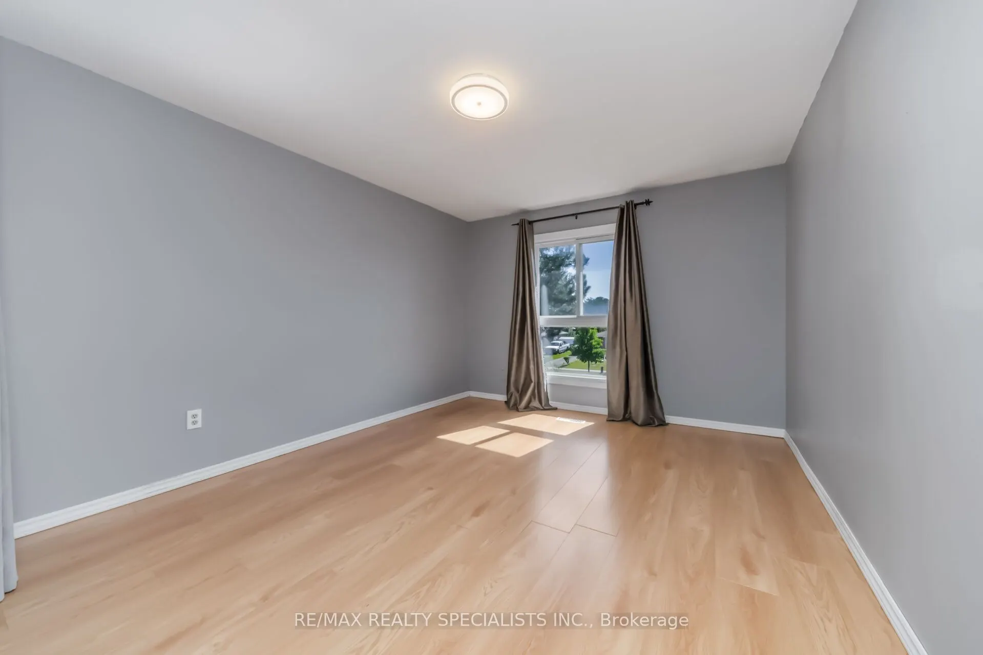 33 Greenwich Circle #33