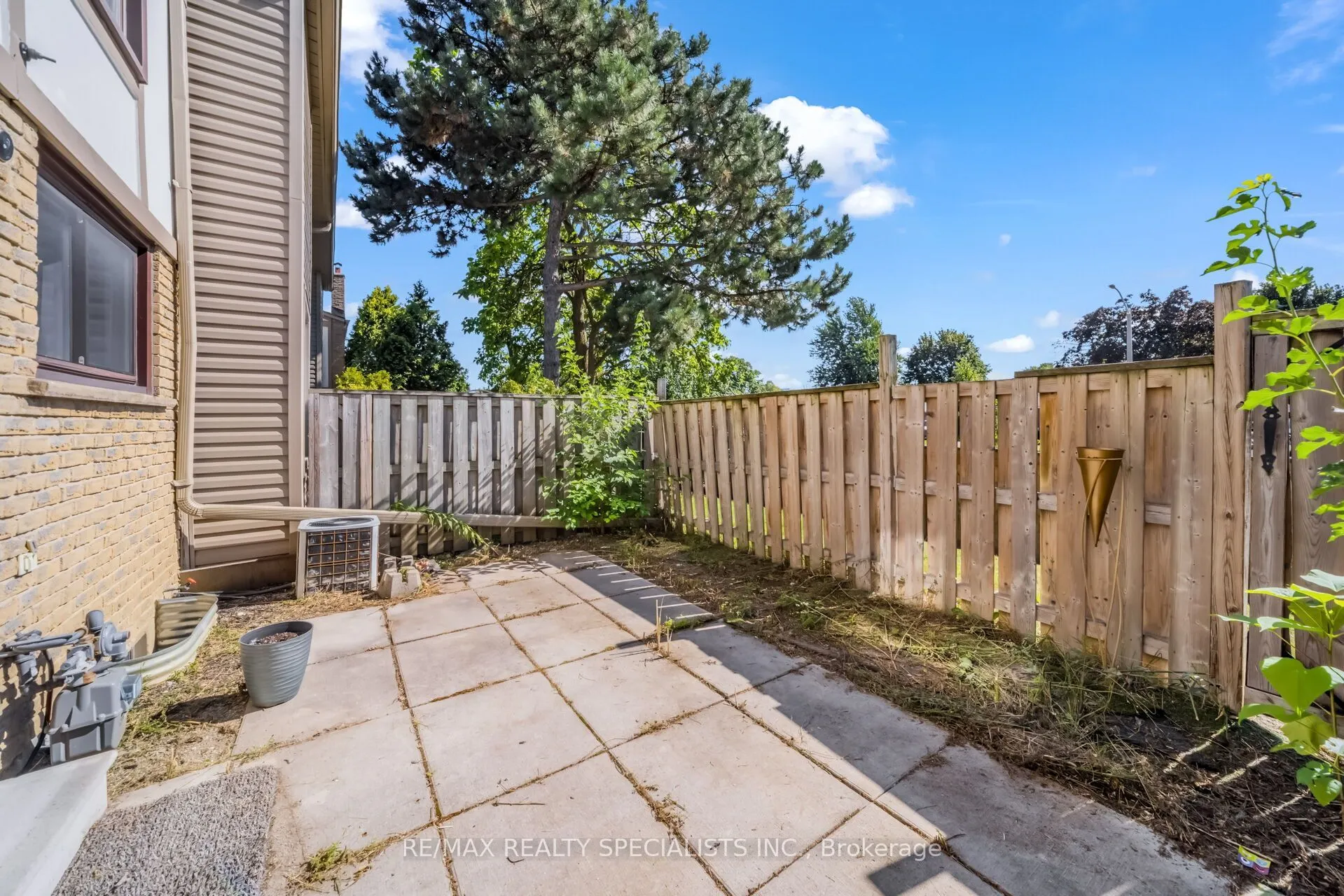 33 Greenwich Circle #33