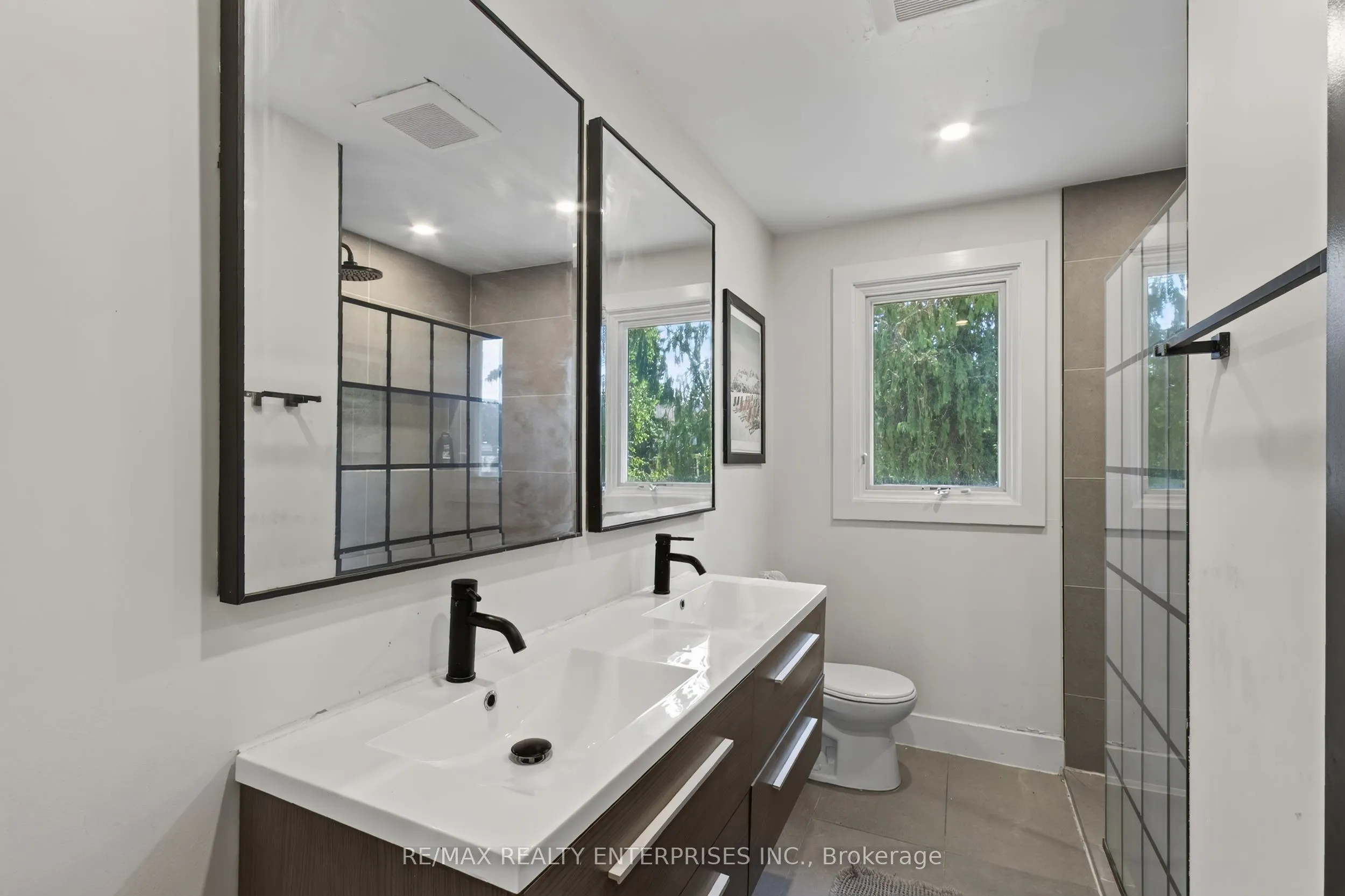 551 Cochise Crescent