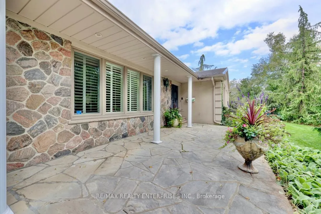 551 Cochise Crescent