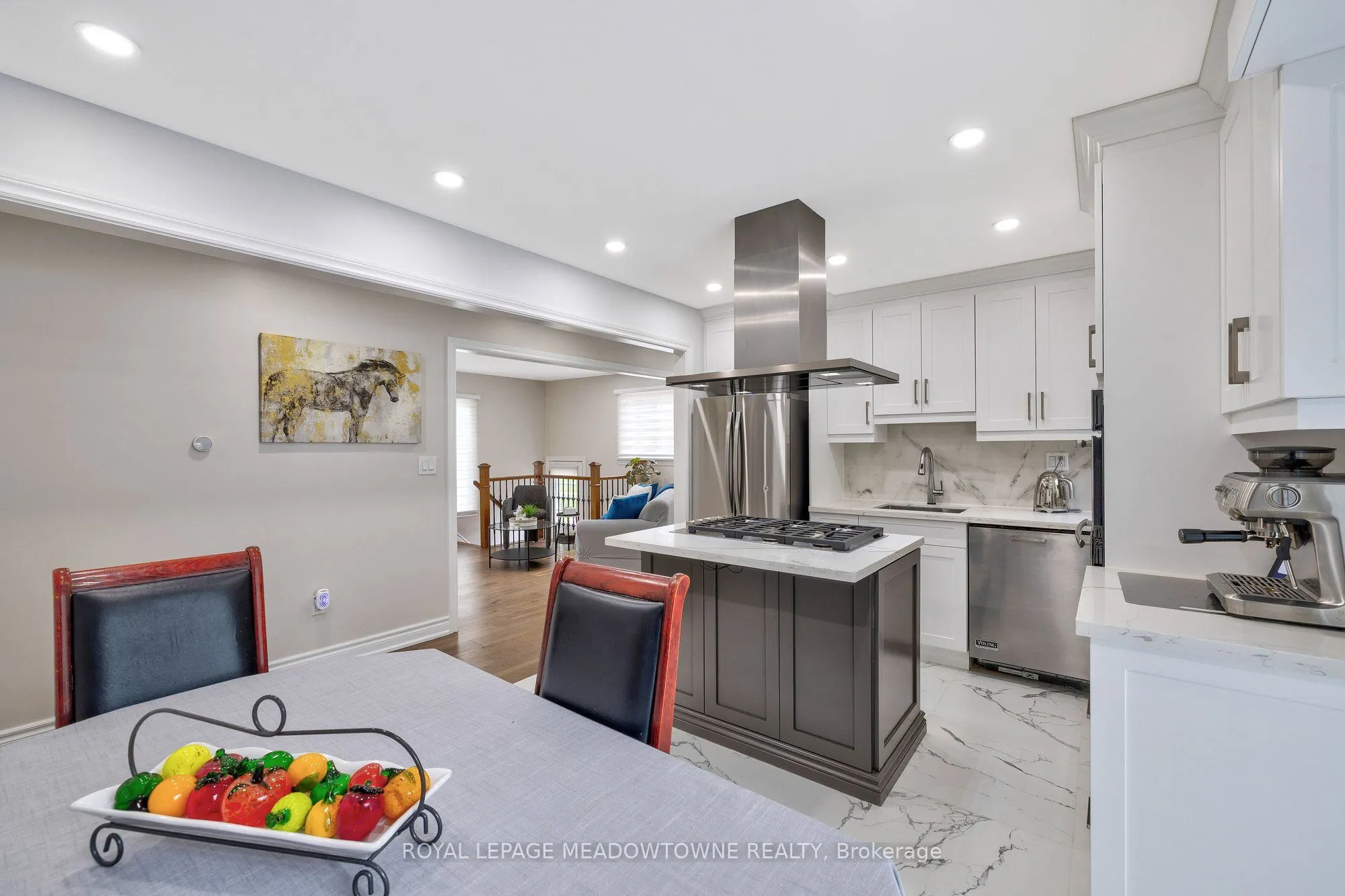 46 Hewson Crescent