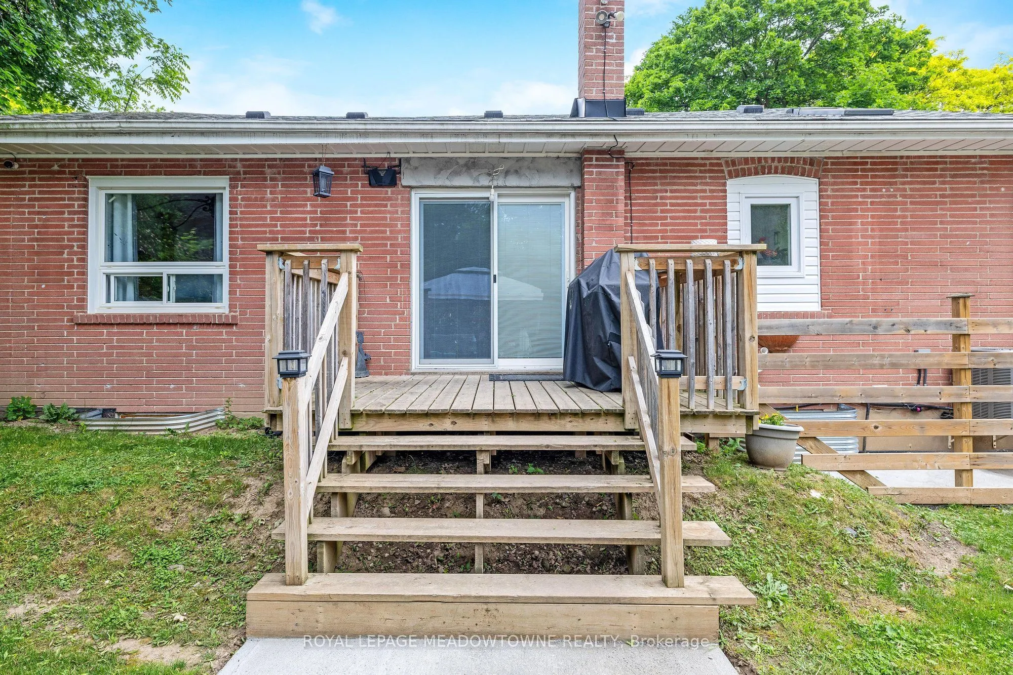 46 Hewson Crescent