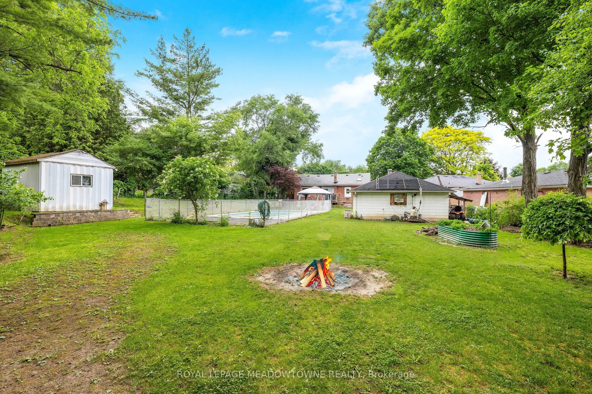 46 Hewson Crescent