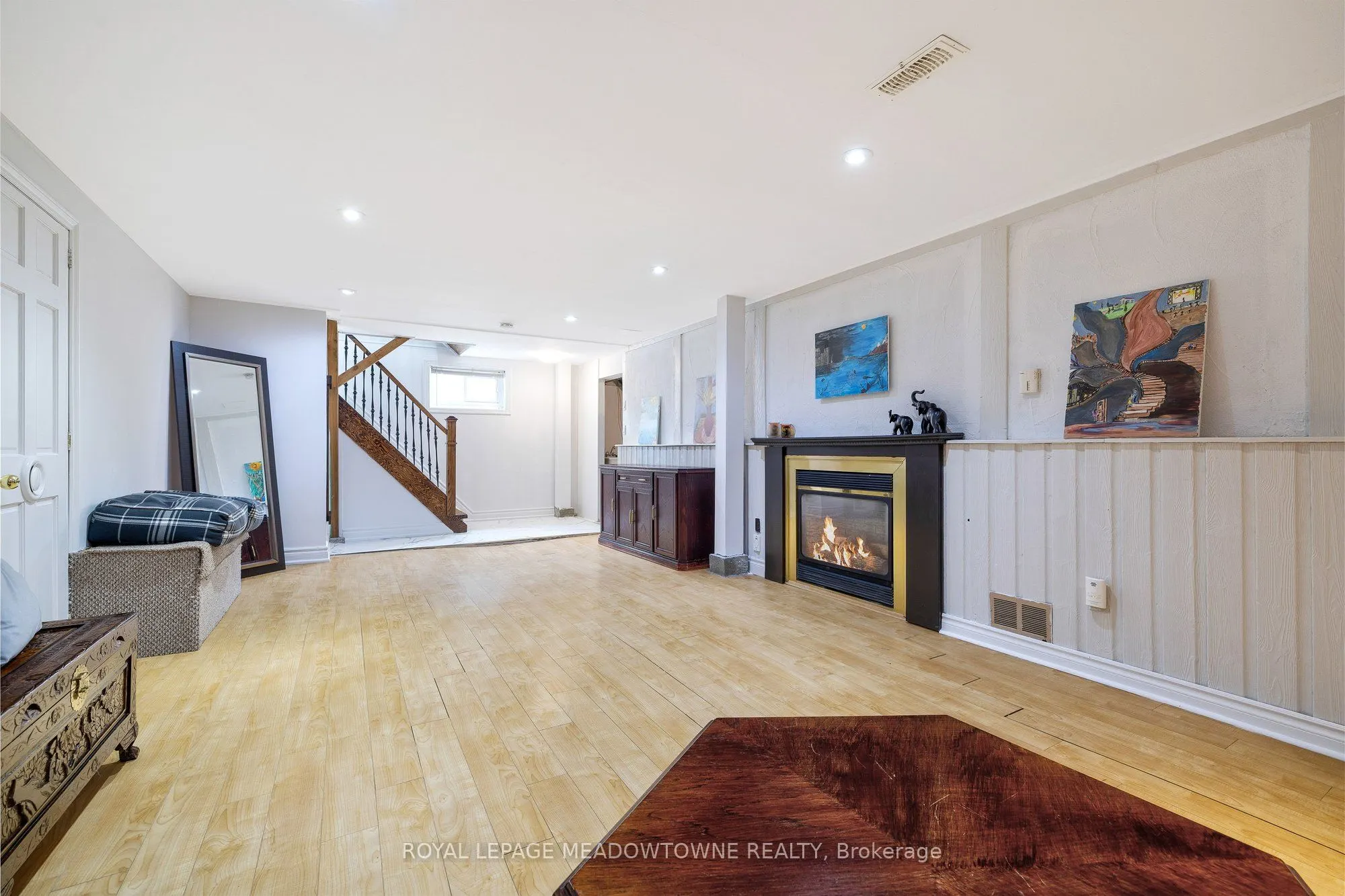 46 Hewson Crescent