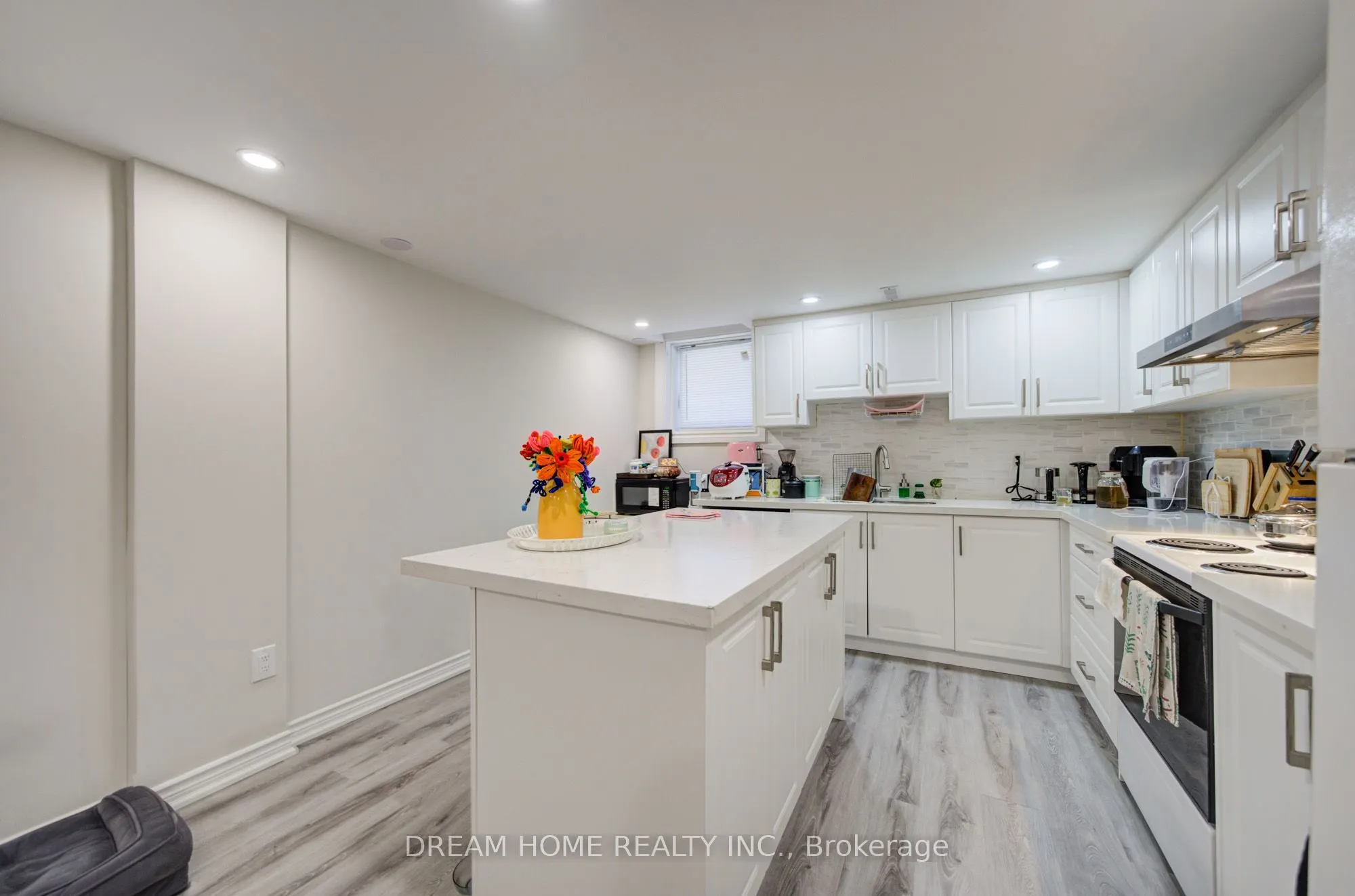 1323 Shamir Crescent