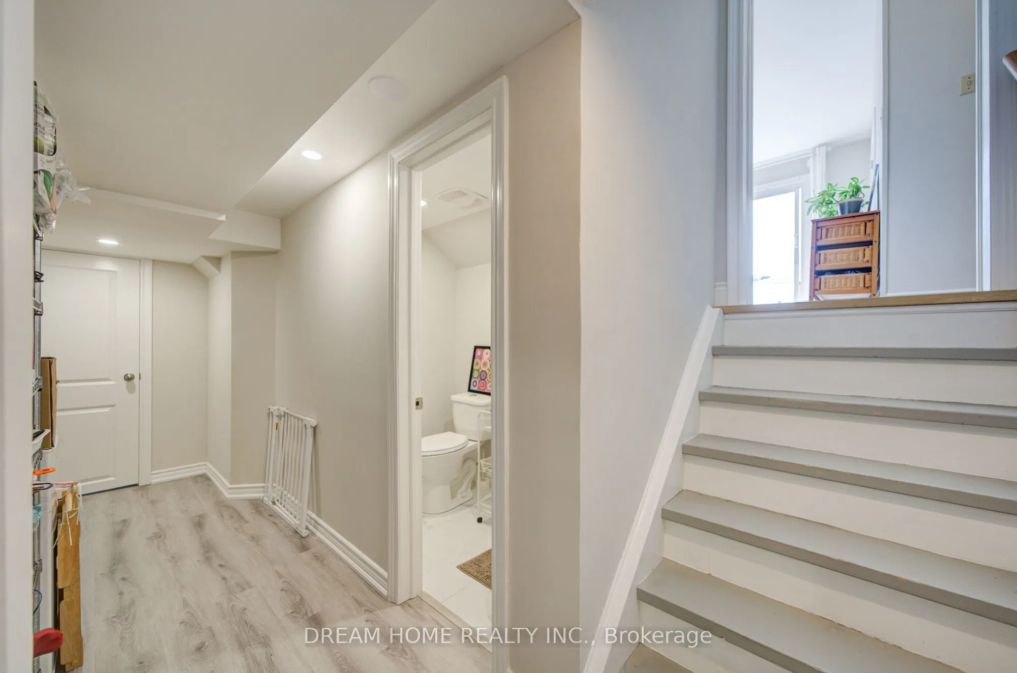 1323 Shamir Crescent