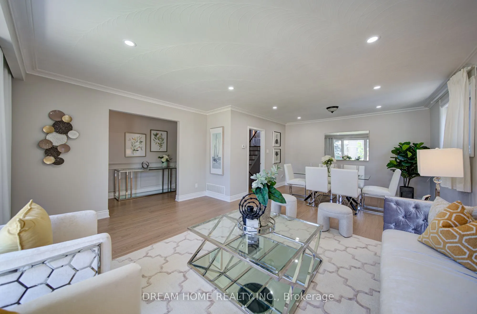 1323 Shamir Crescent