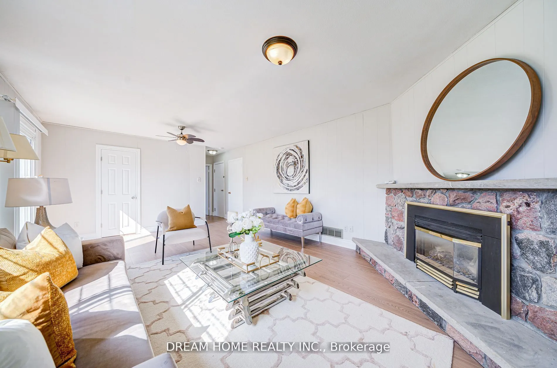 1323 Shamir Crescent