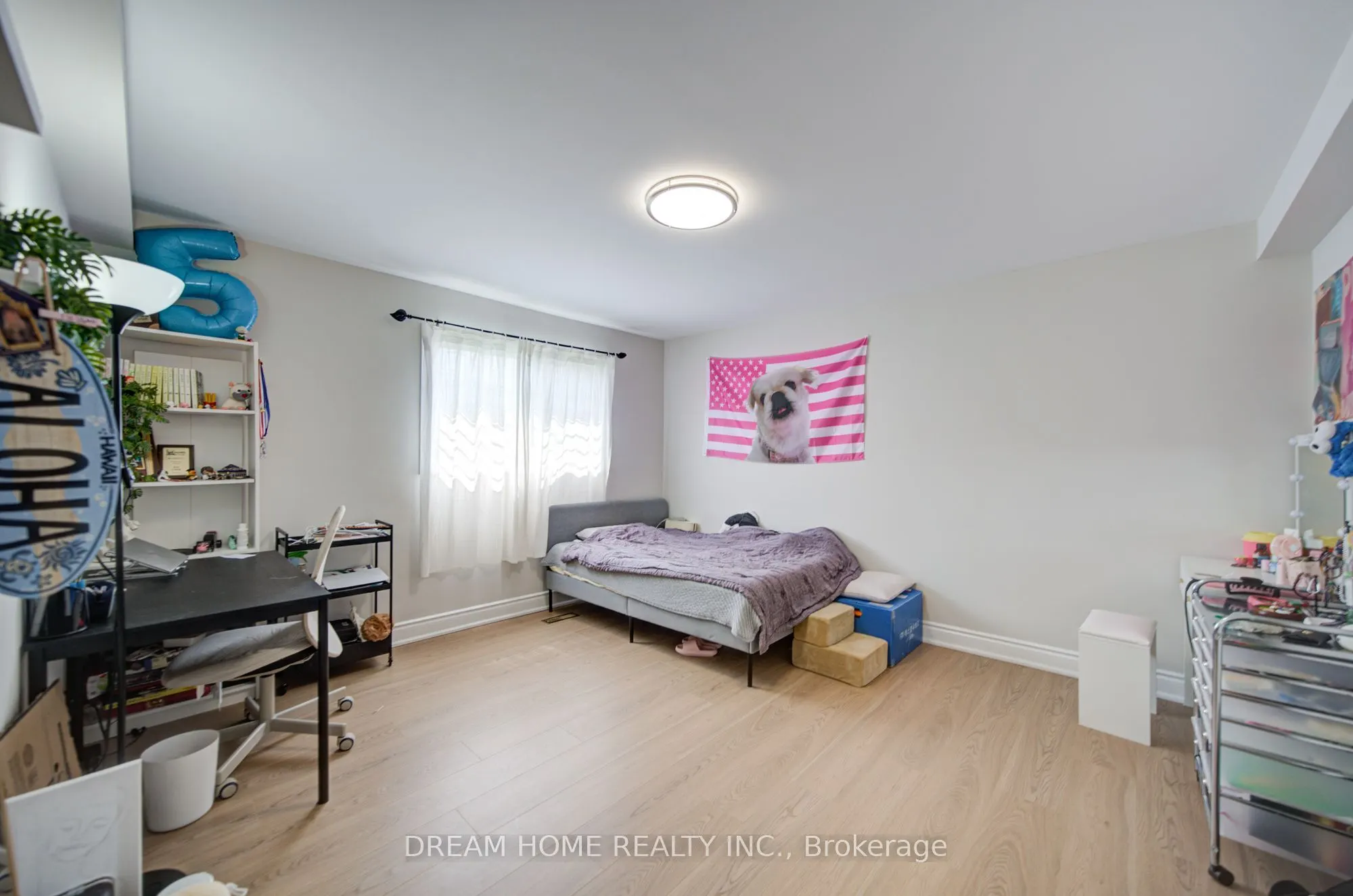 1323 Shamir Crescent