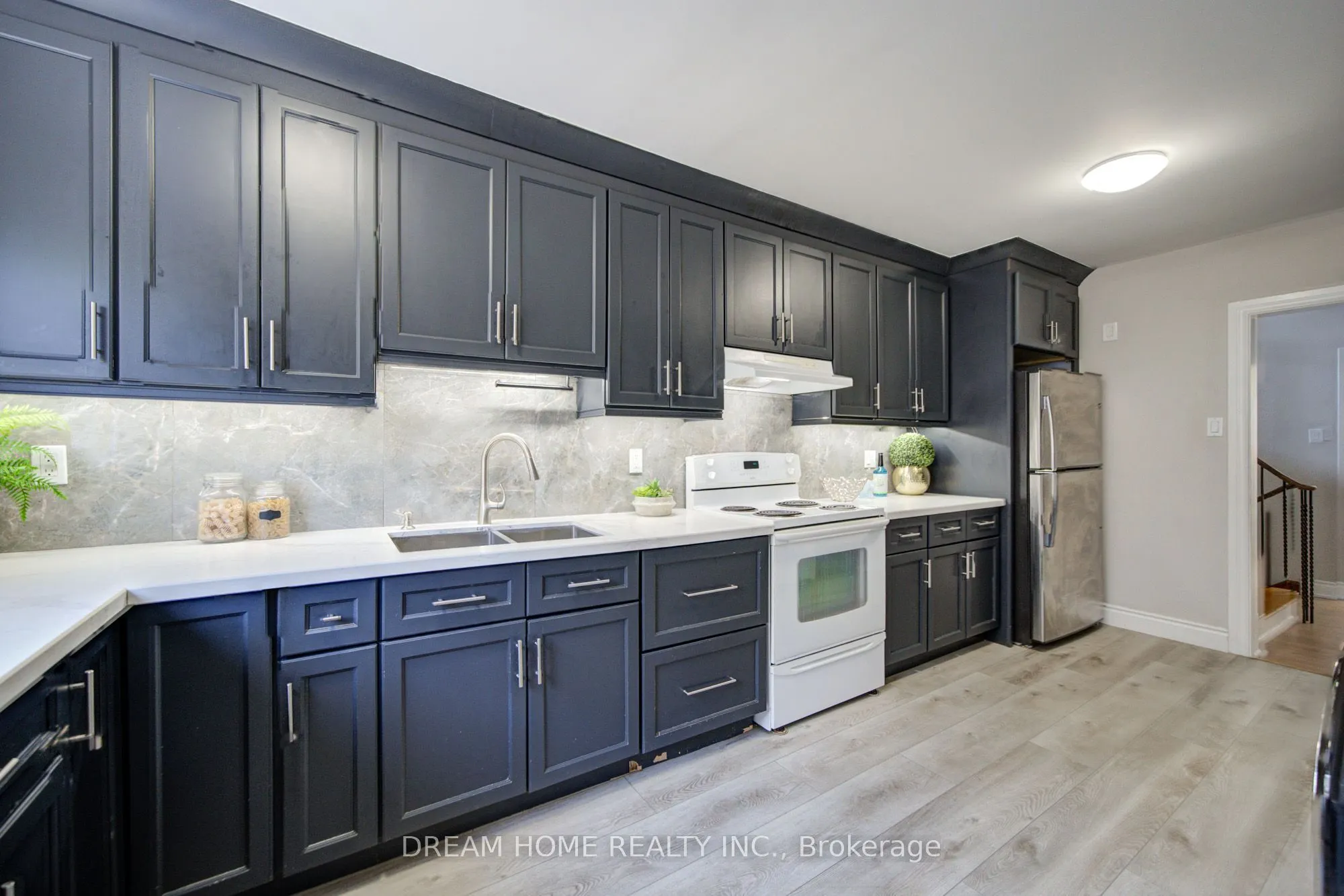 1323 Shamir Crescent