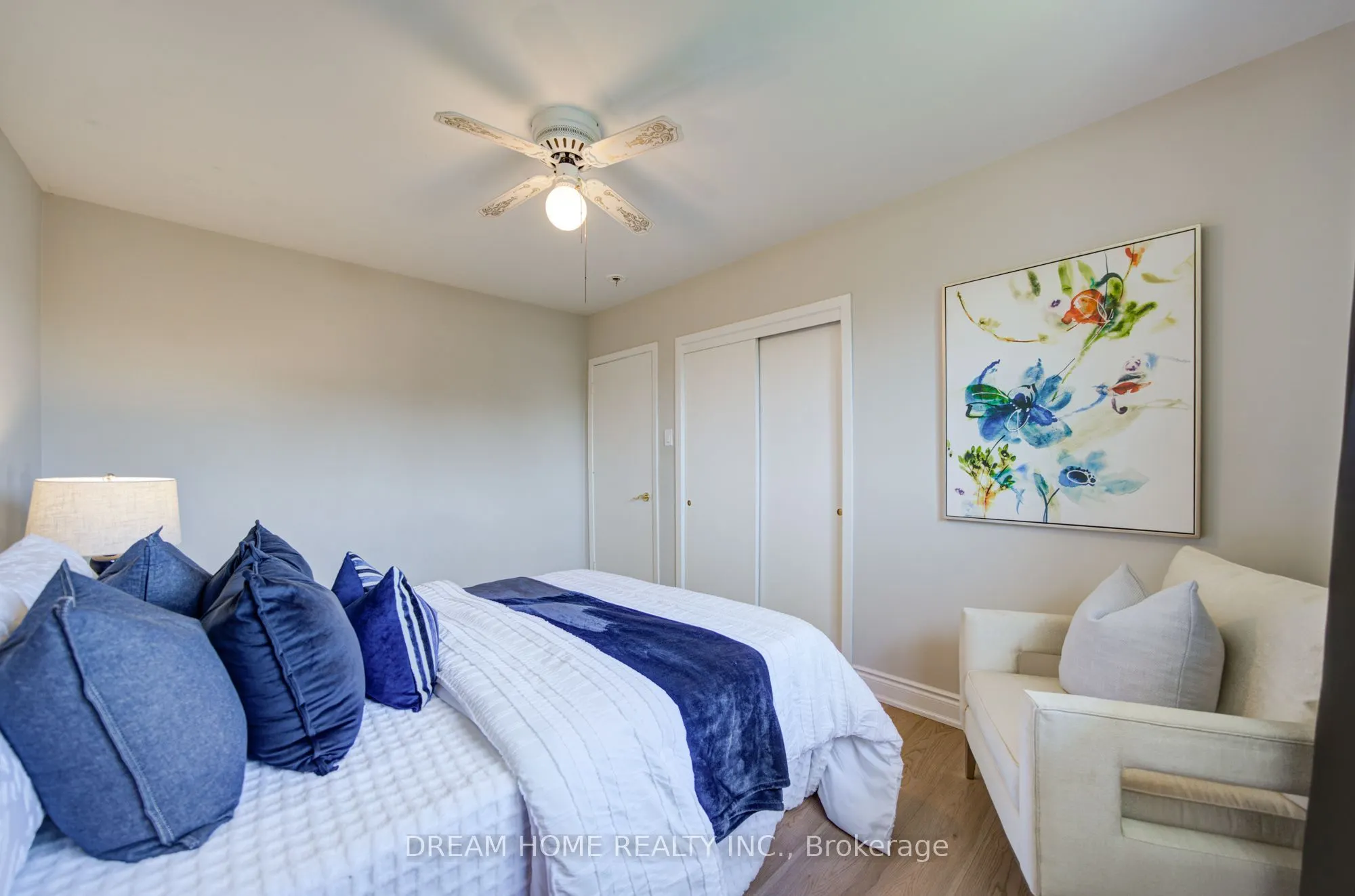 1323 Shamir Crescent