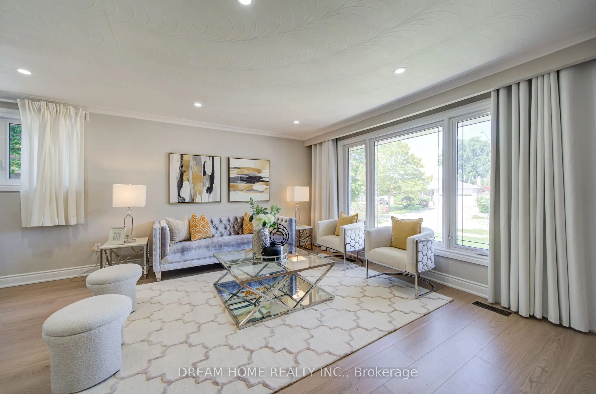 1323 Shamir Crescent