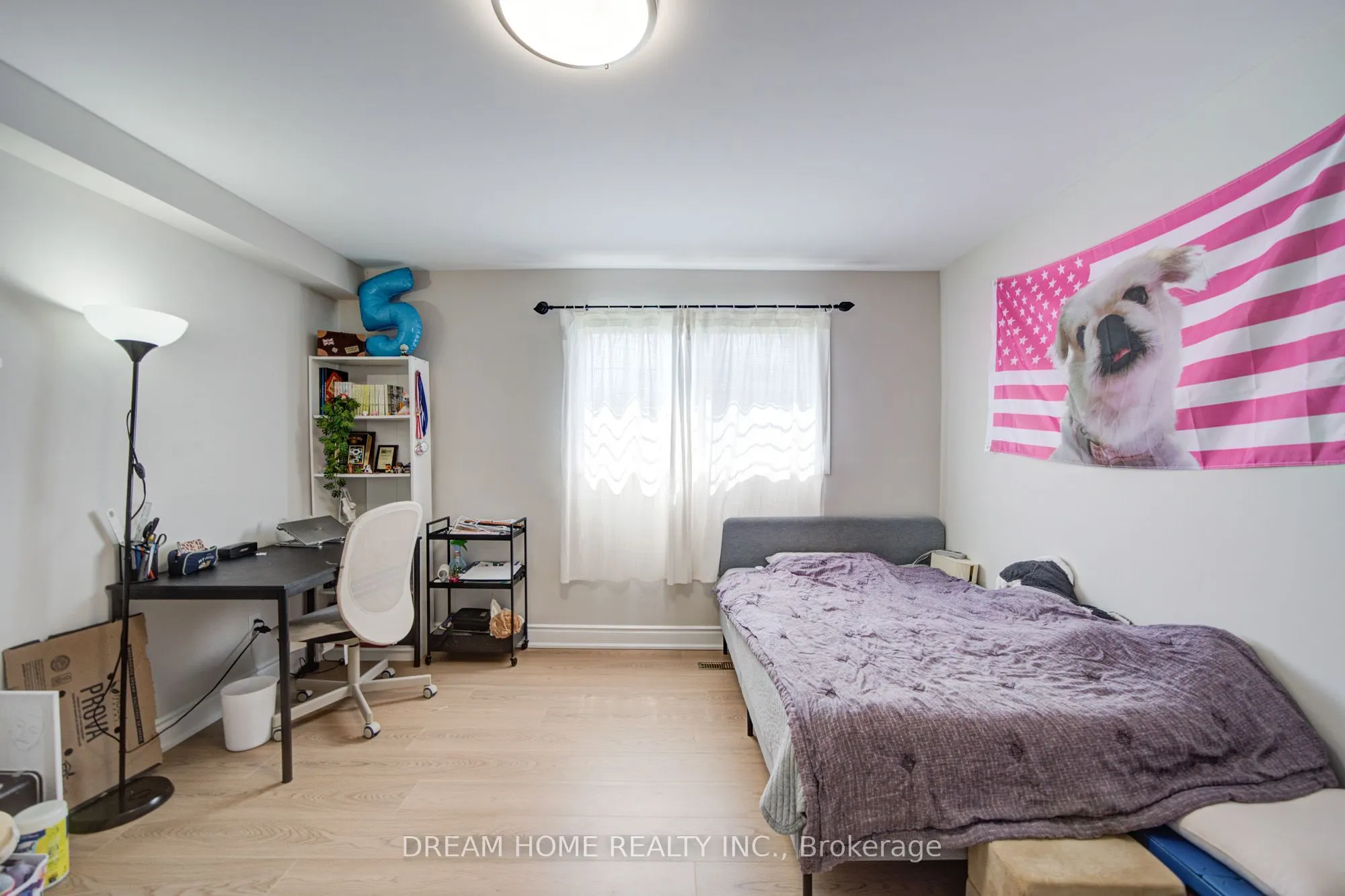 1323 Shamir Crescent