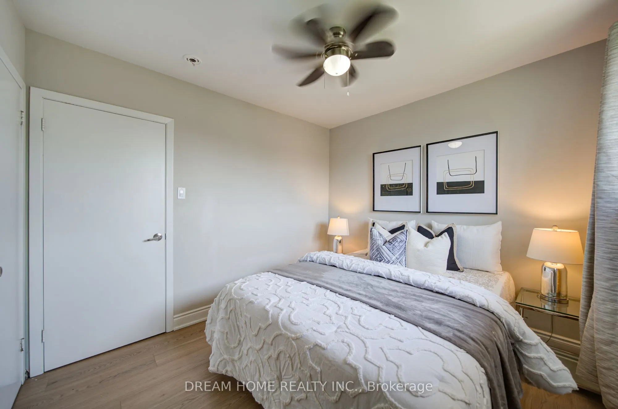 1323 Shamir Crescent