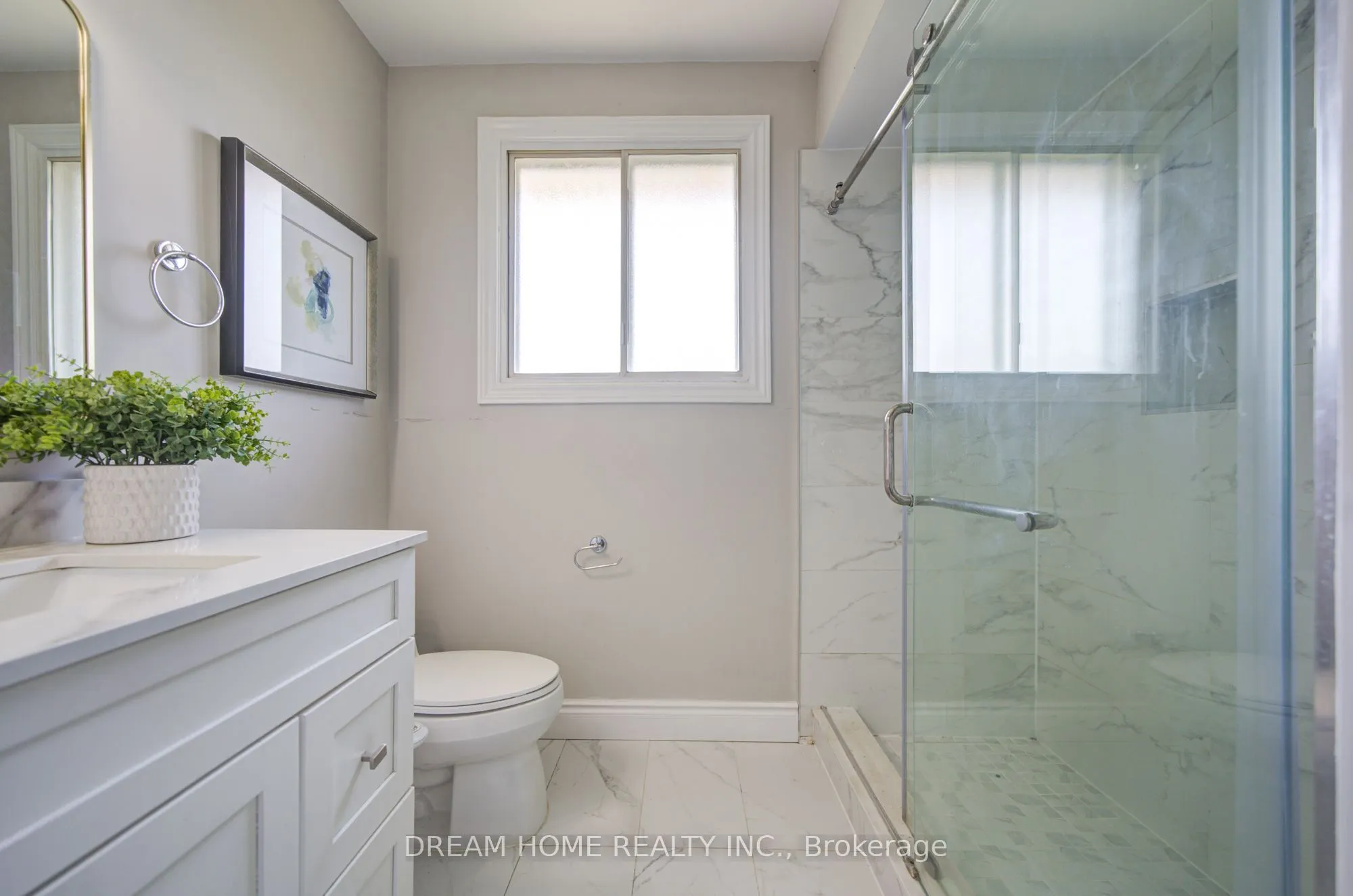 1323 Shamir Crescent
