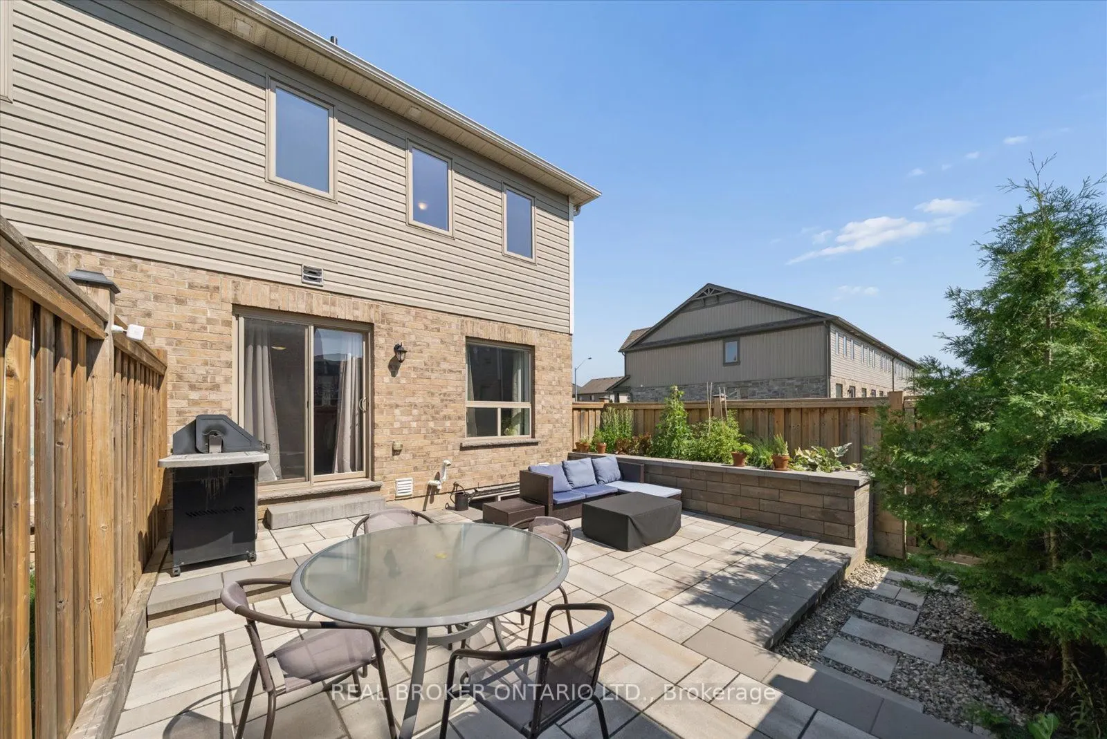 126 Parkinson Crescent