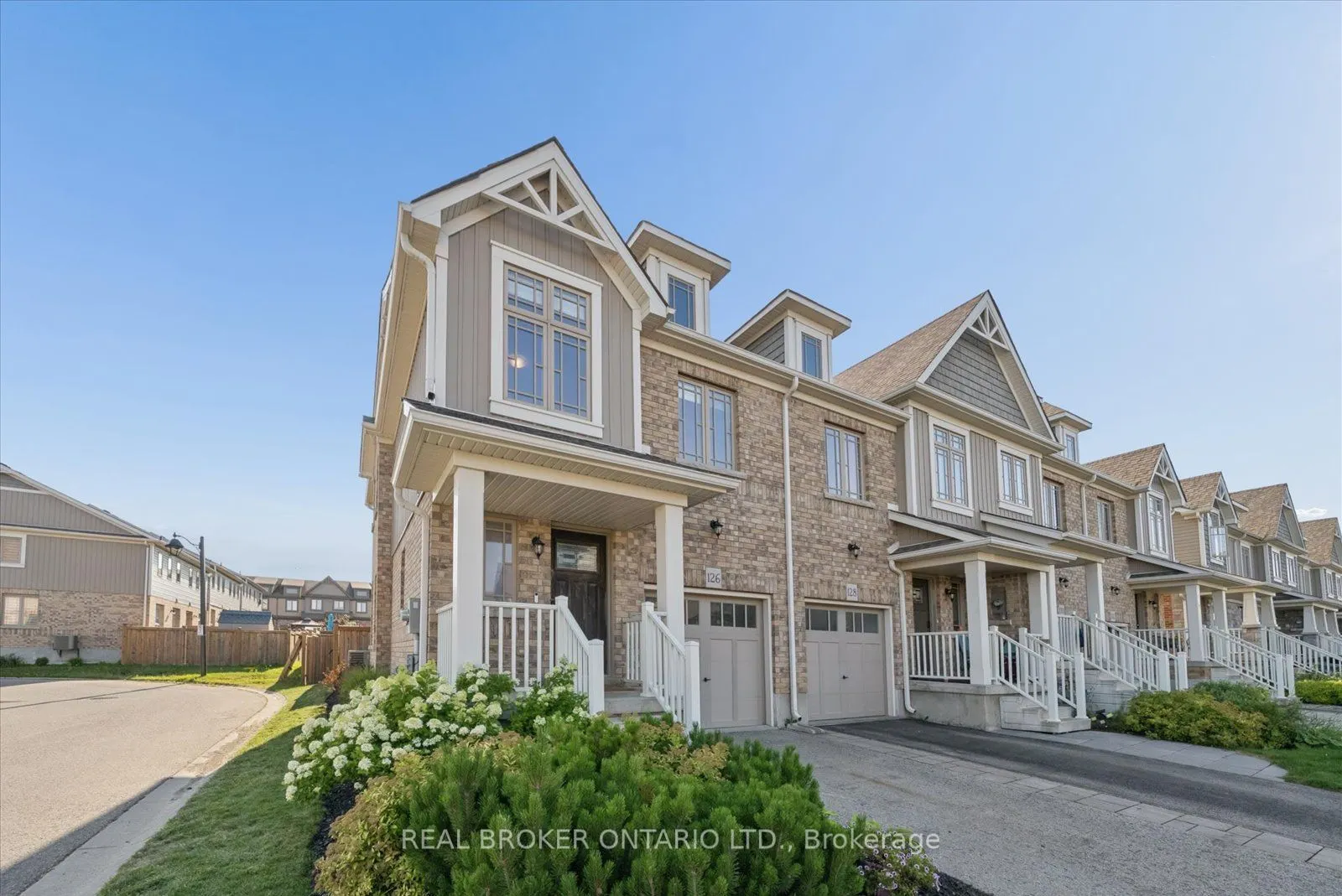 126 Parkinson Crescent