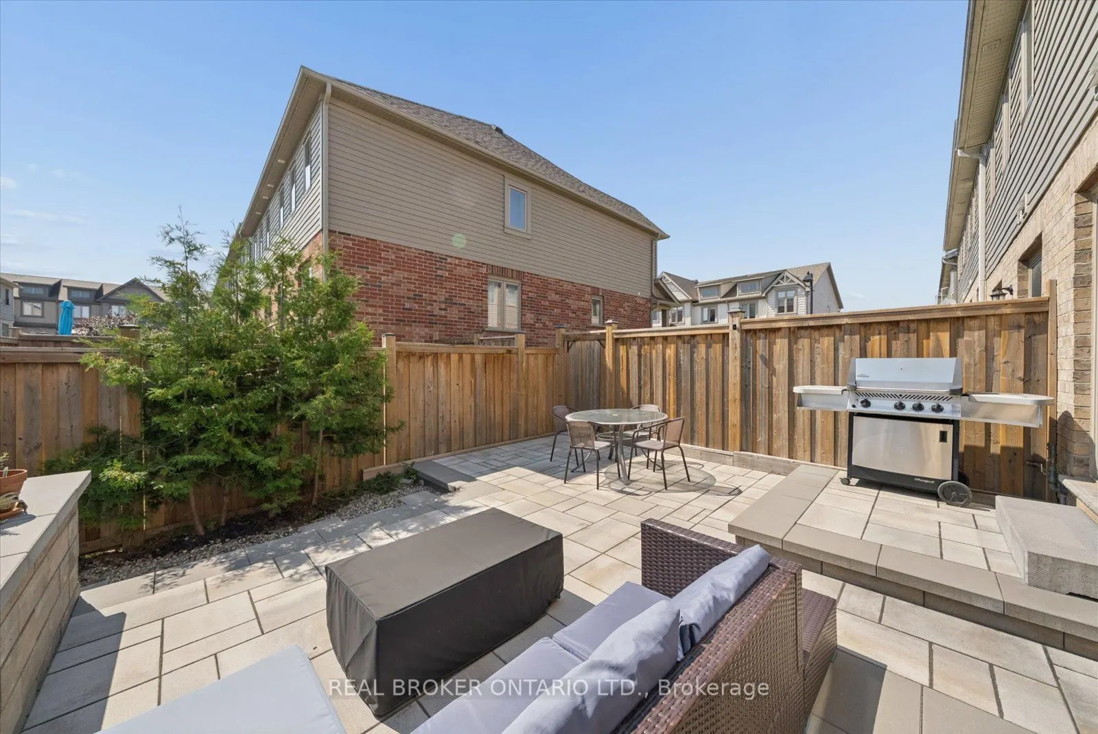 126 Parkinson Crescent