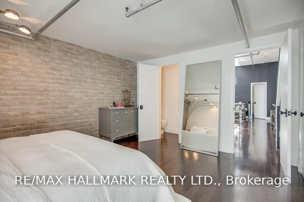 6 Bartlett Avenue #7
