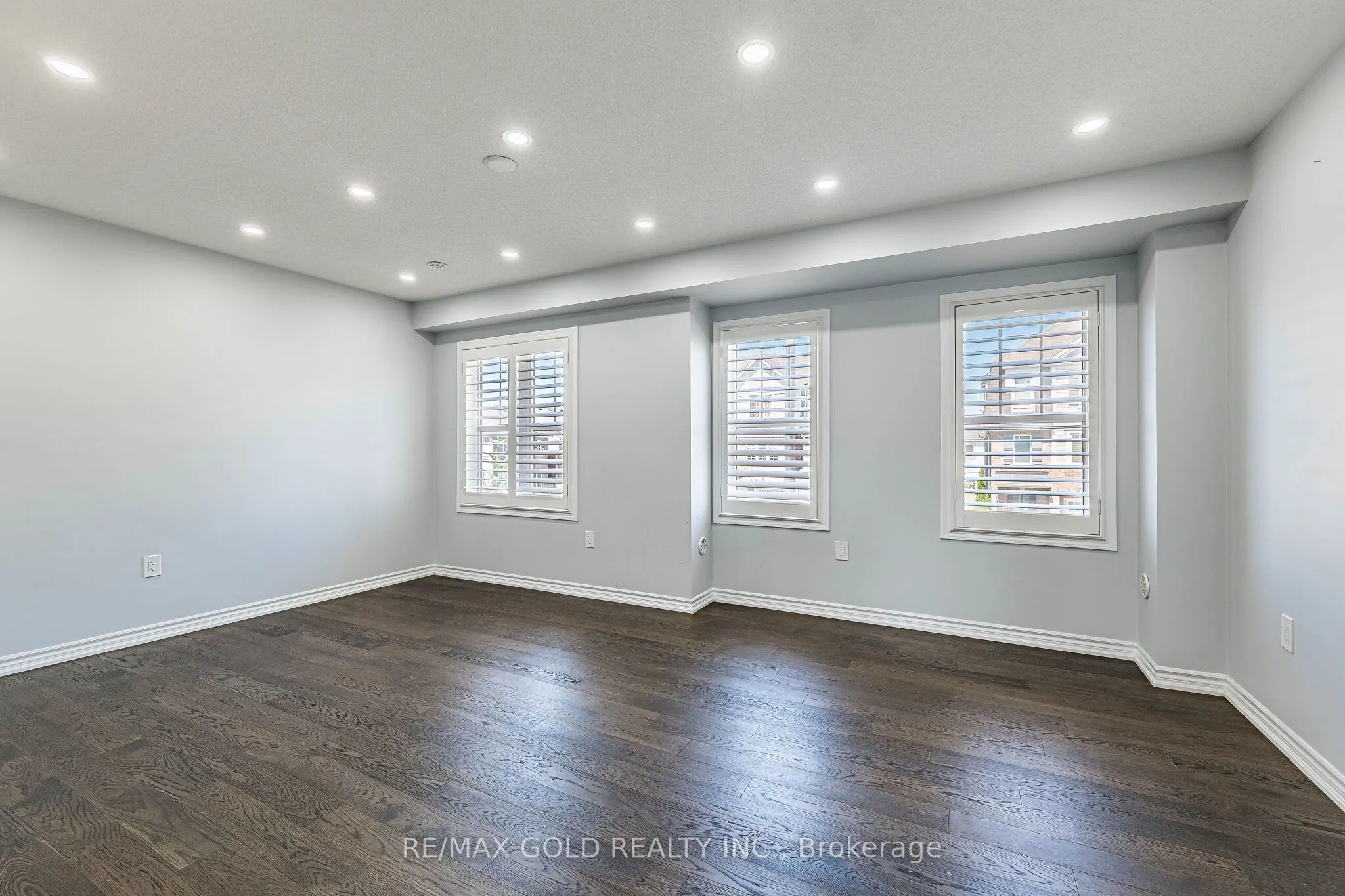 98 Bannister Crescent