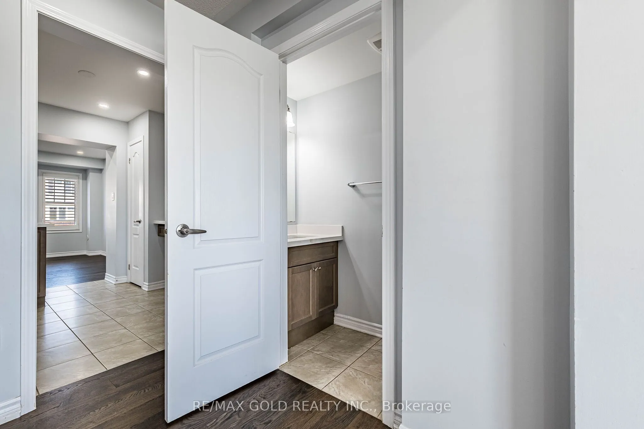 98 Bannister Crescent