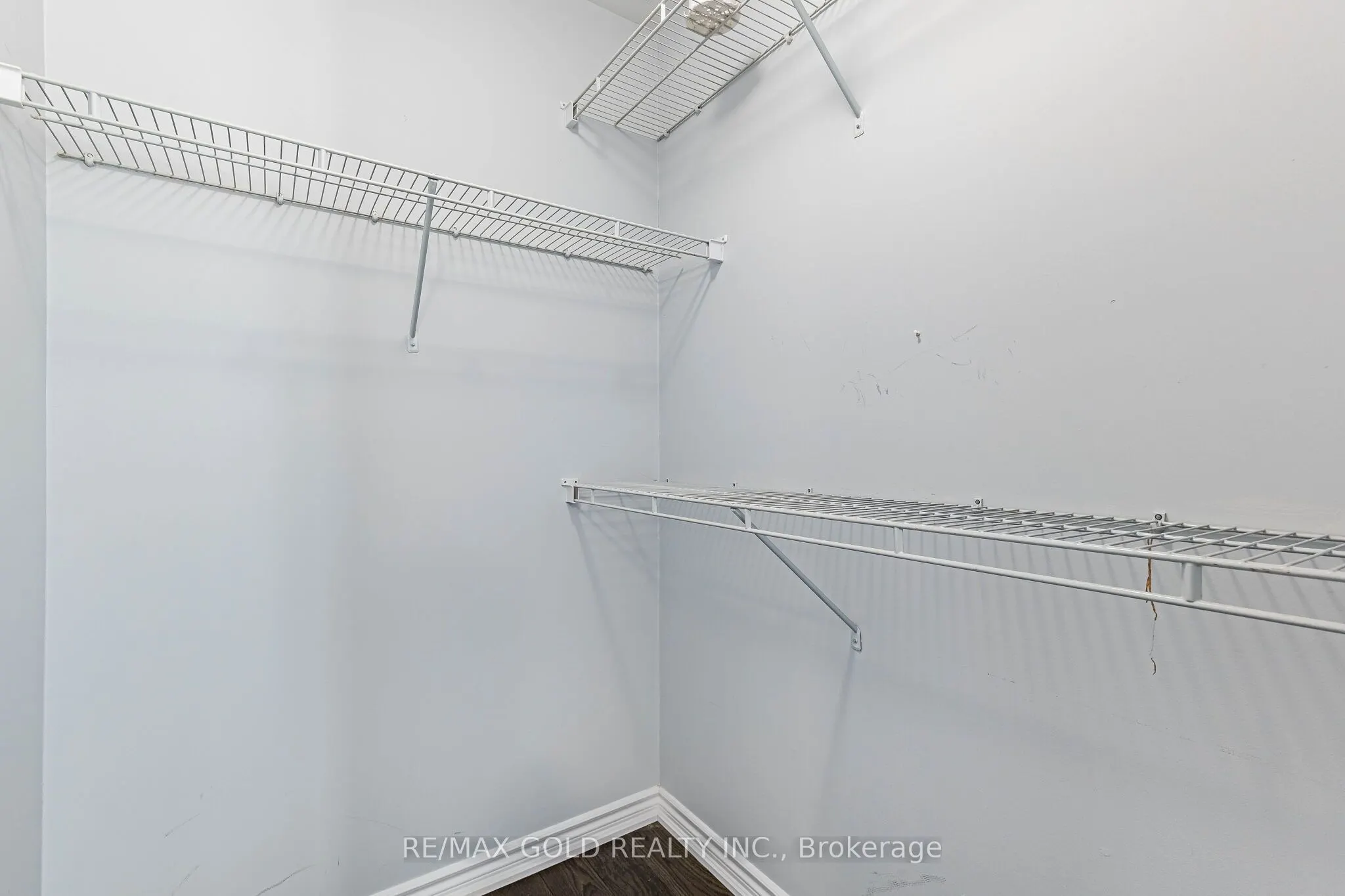 98 Bannister Crescent