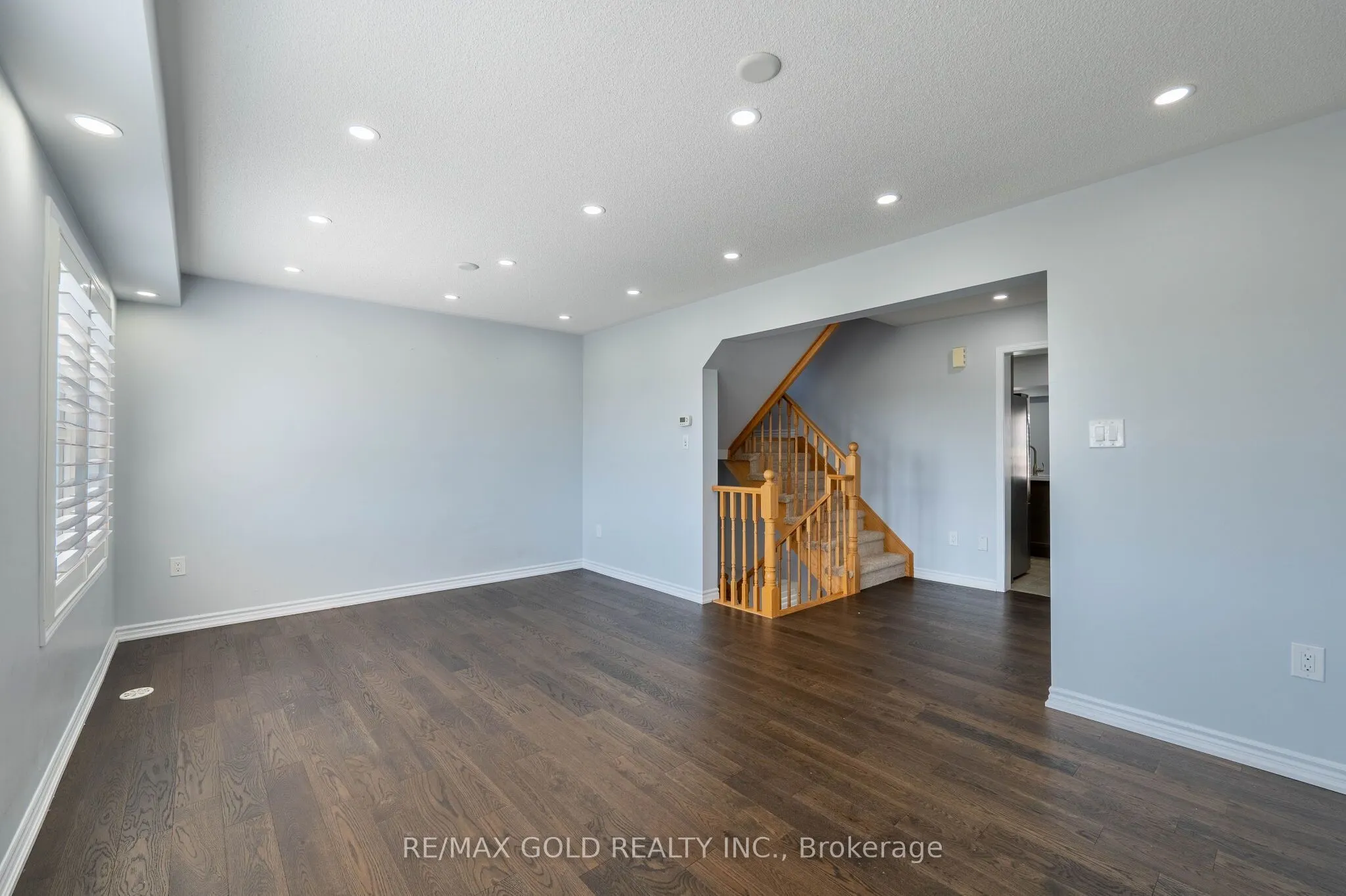98 Bannister Crescent