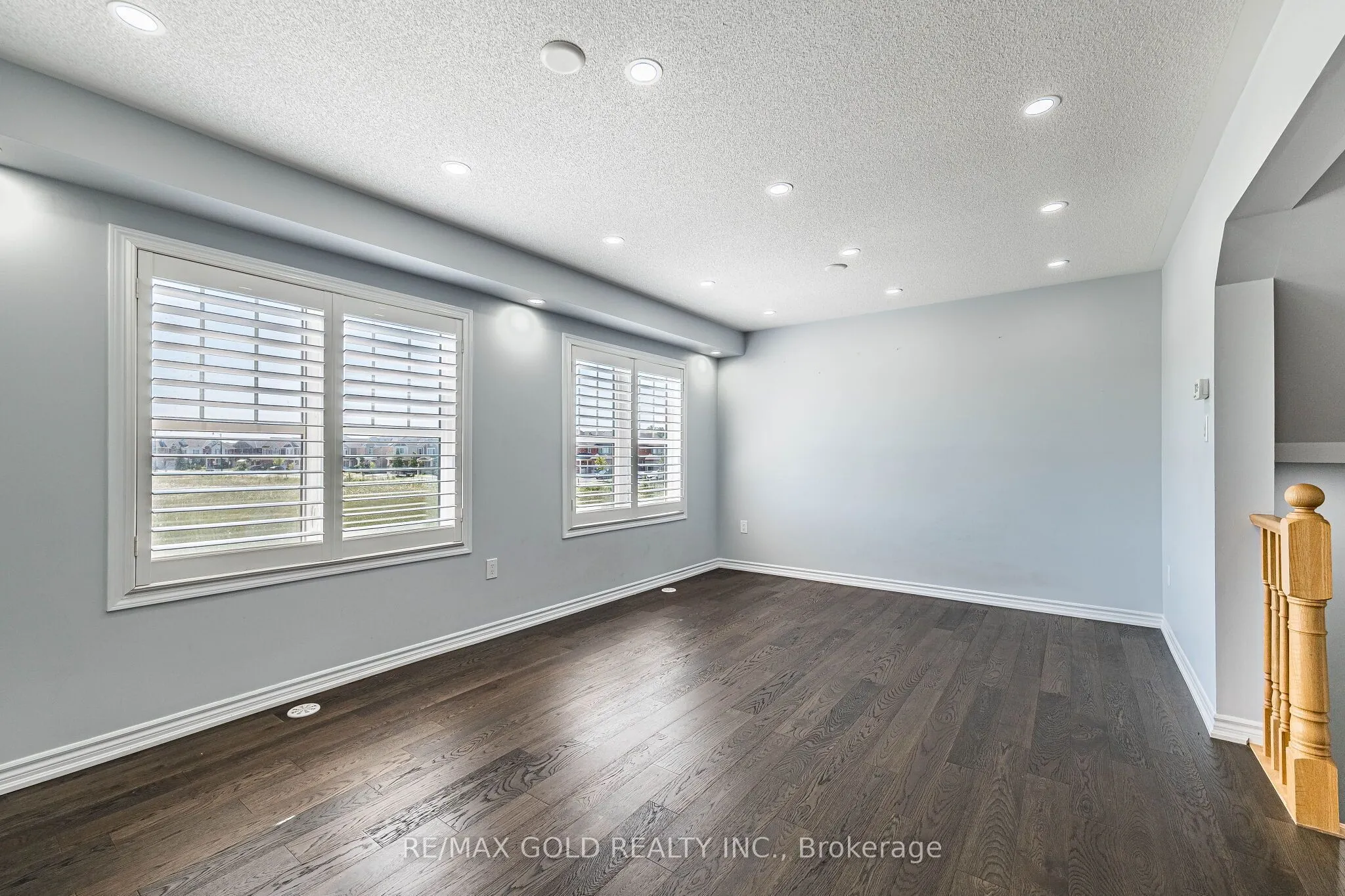 98 Bannister Crescent