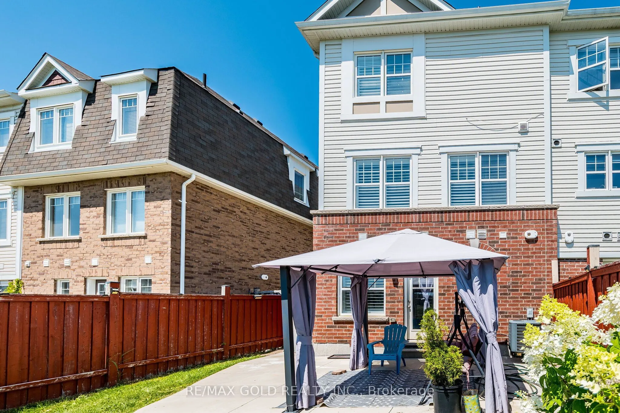 98 Bannister Crescent