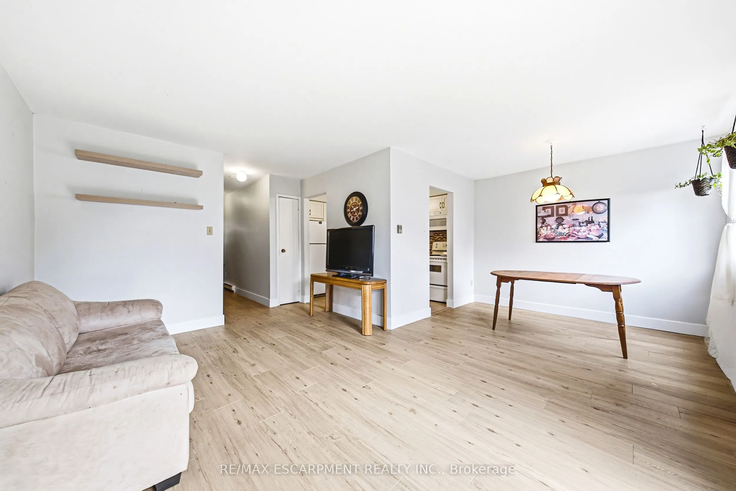 564 Sheraton Road #14