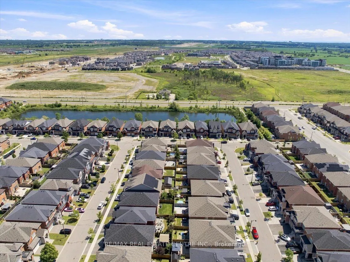 1053 Job Crescent