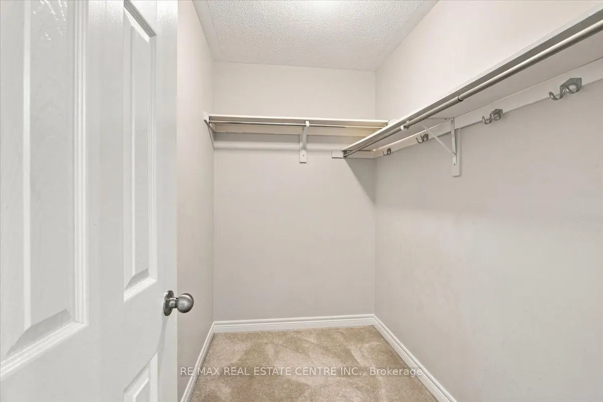 1053 Job Crescent