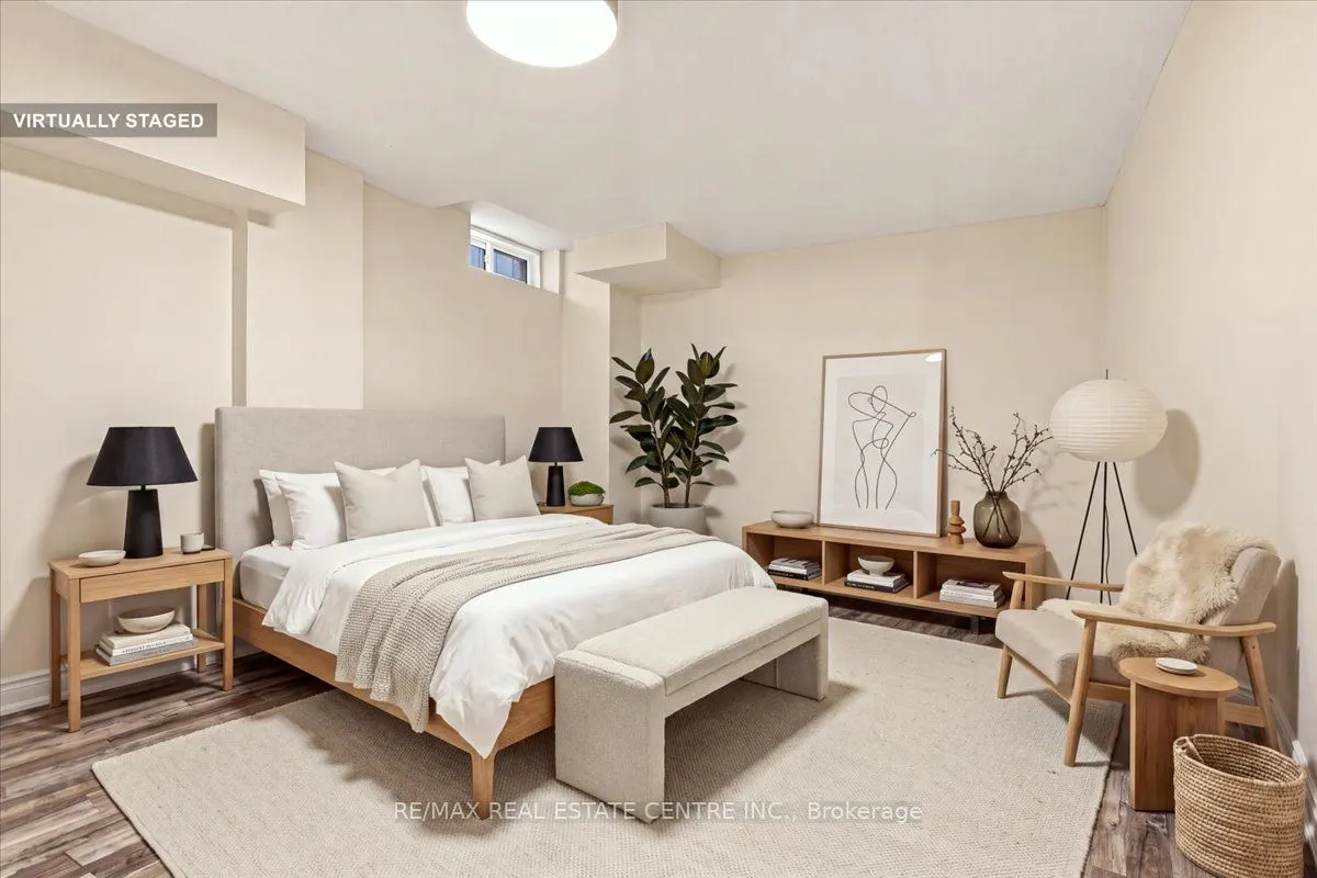 1053 Job Crescent