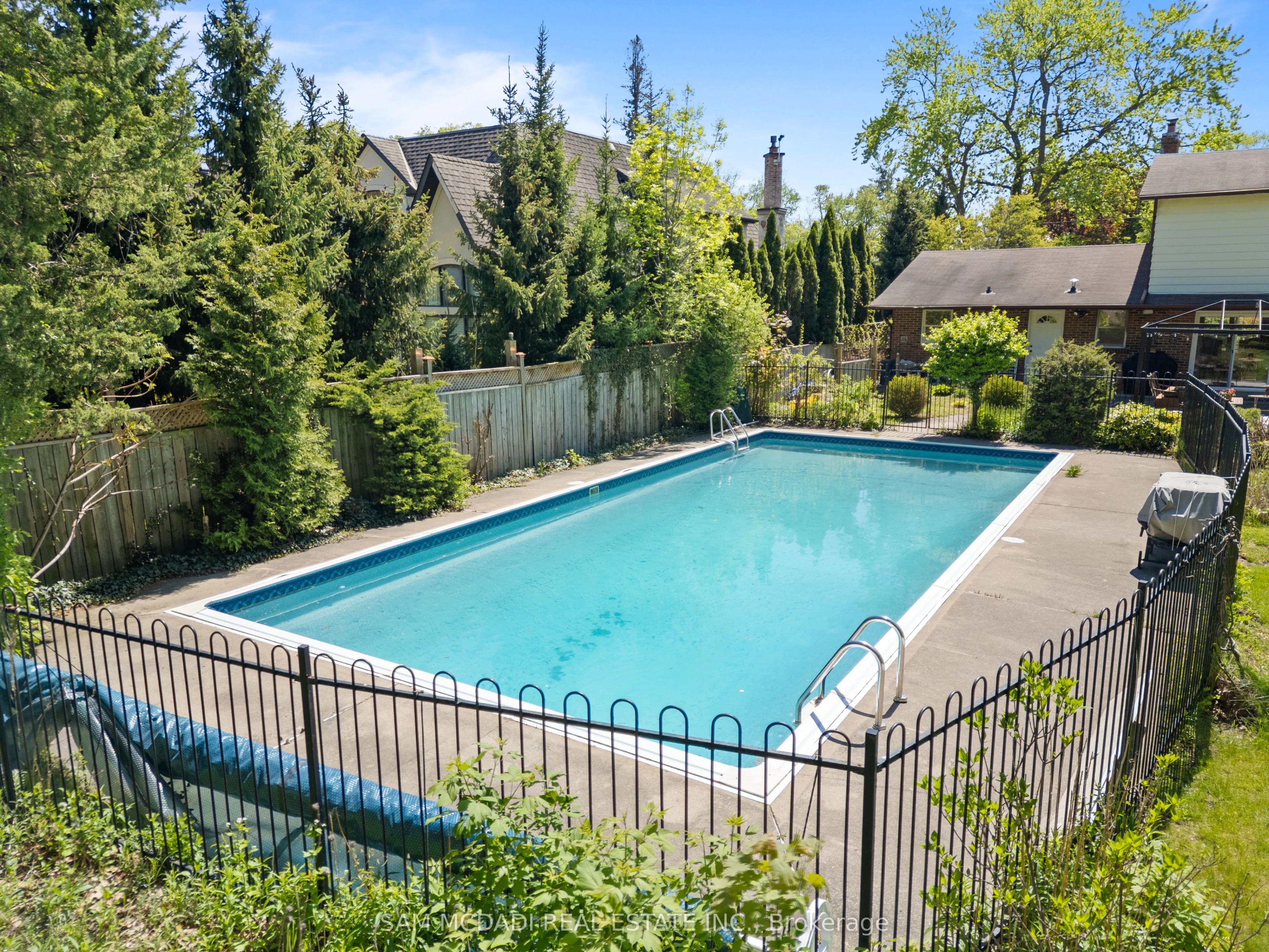 865 Meadow Wood Road