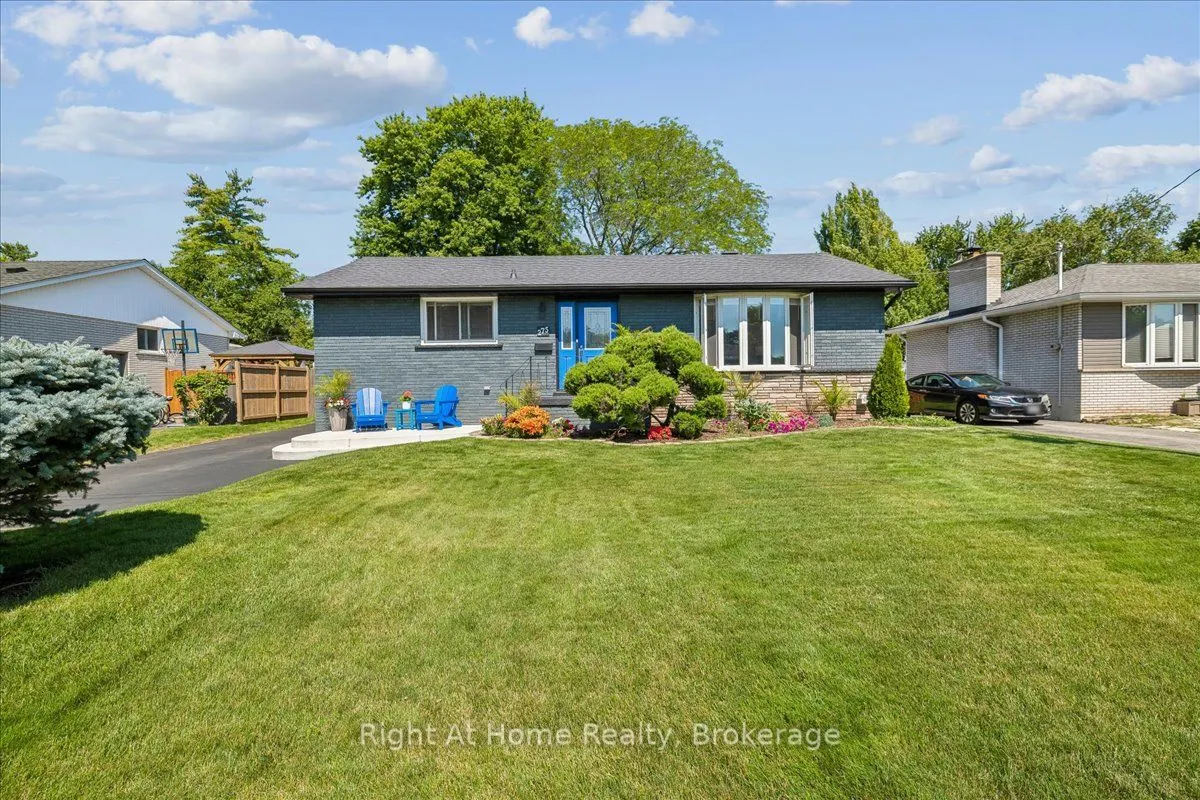 275 Kent Crescent