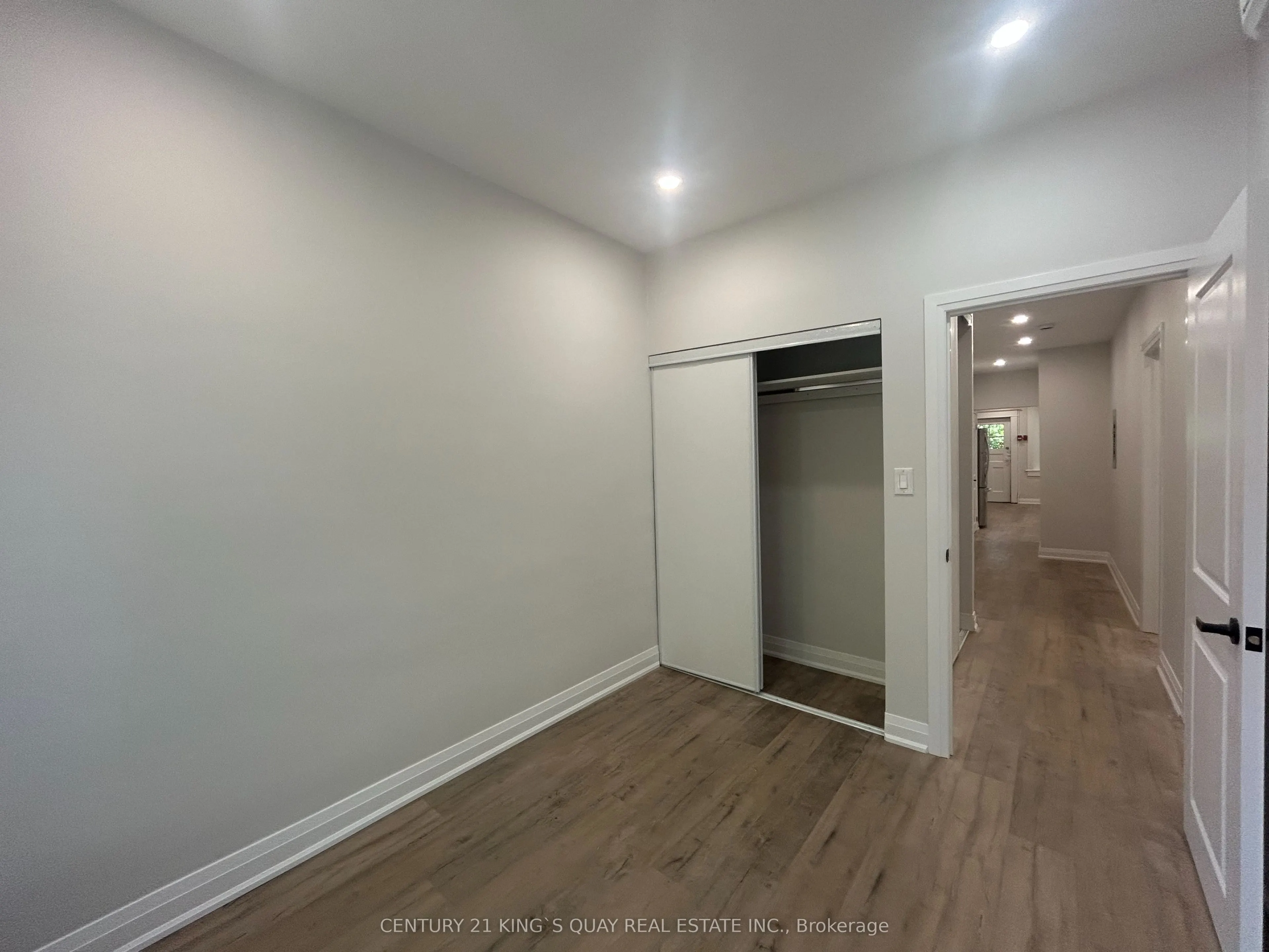 223 Roncesvelles Avenue #1