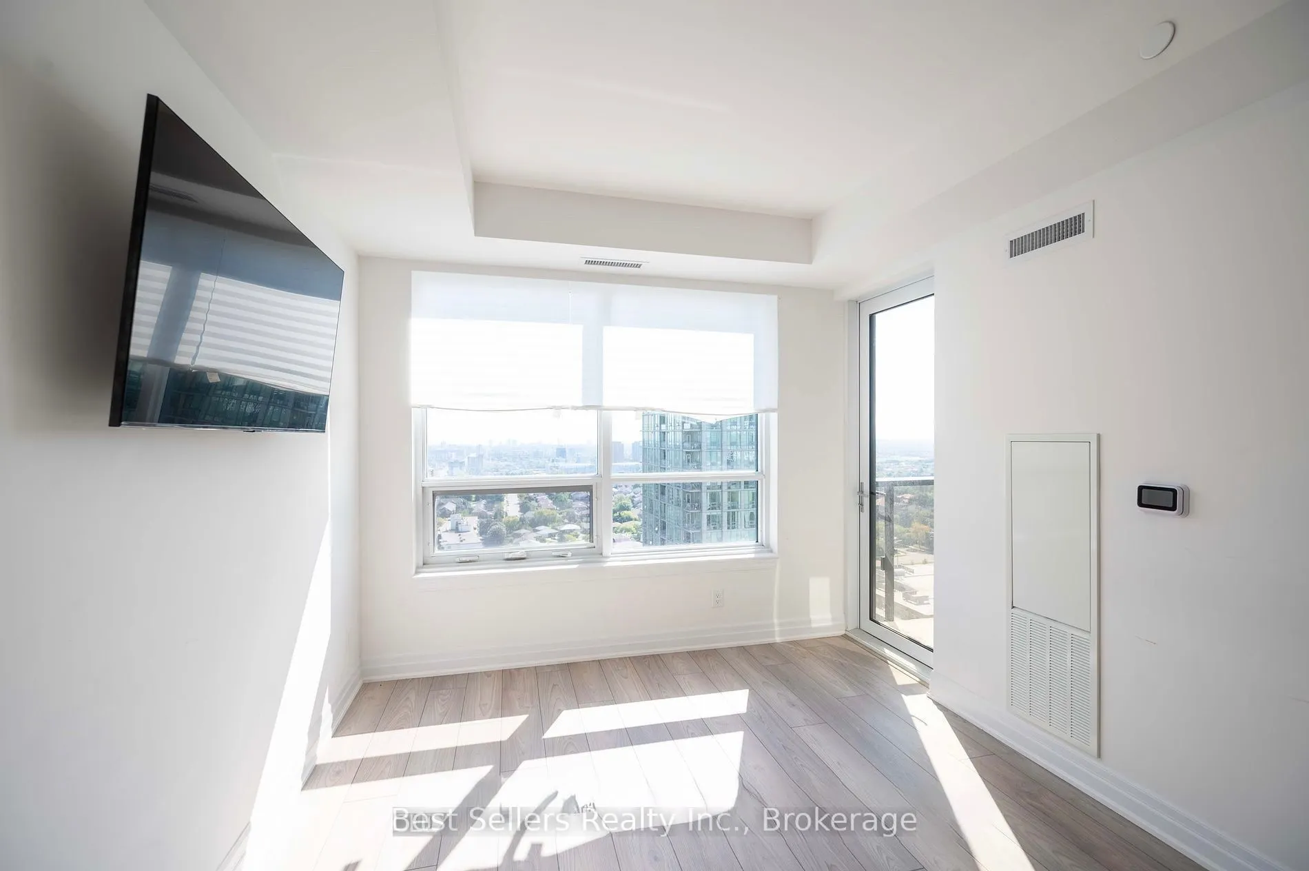 36 Elm Drive #2406