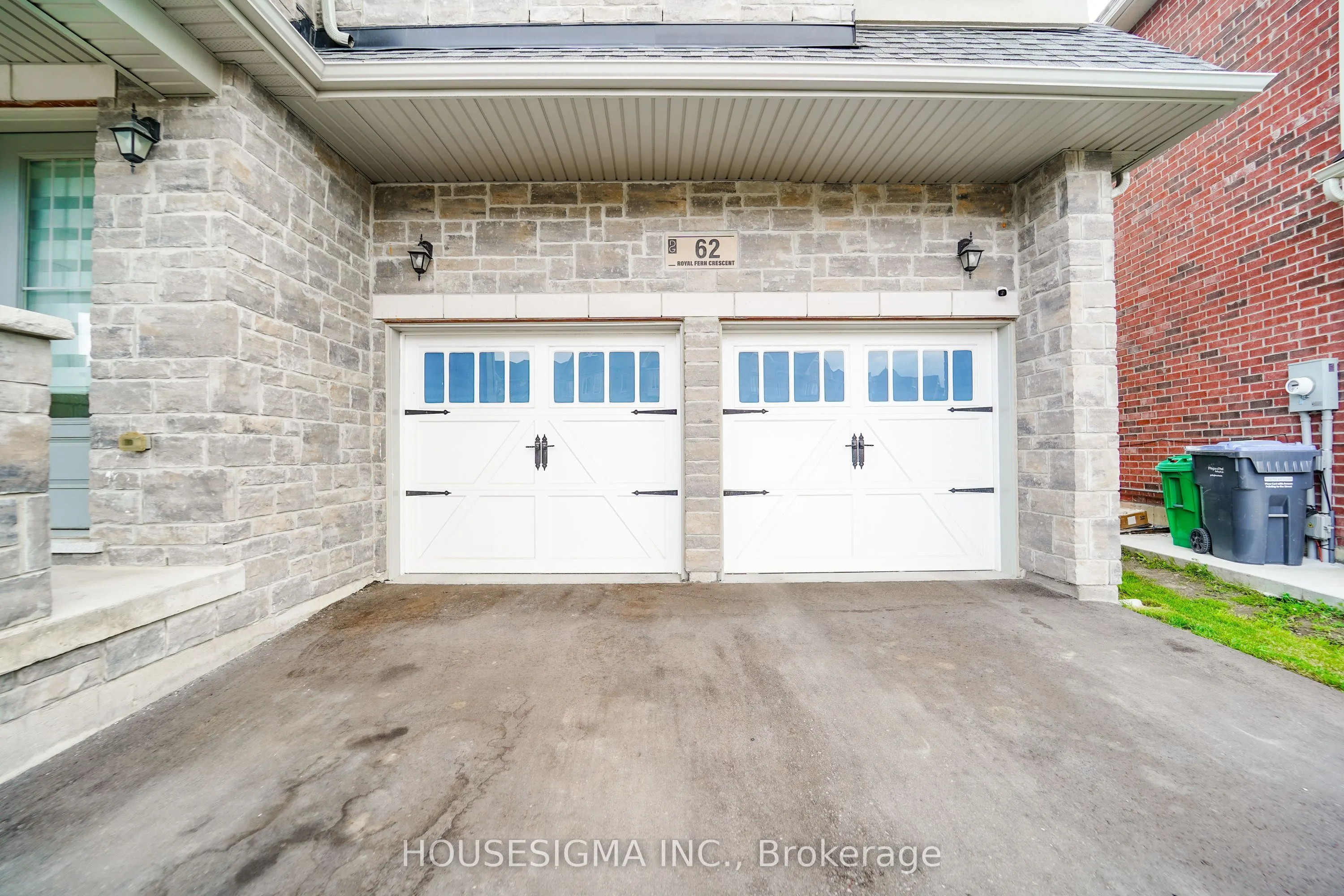 62 Royal Fern Crescent