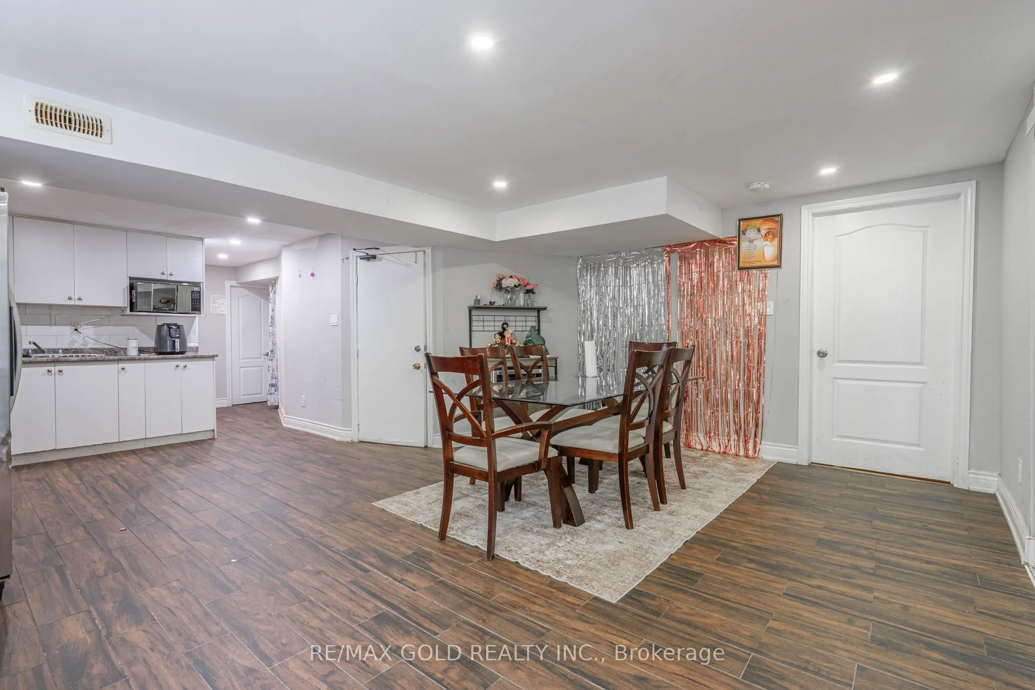 141 Whitwell Drive