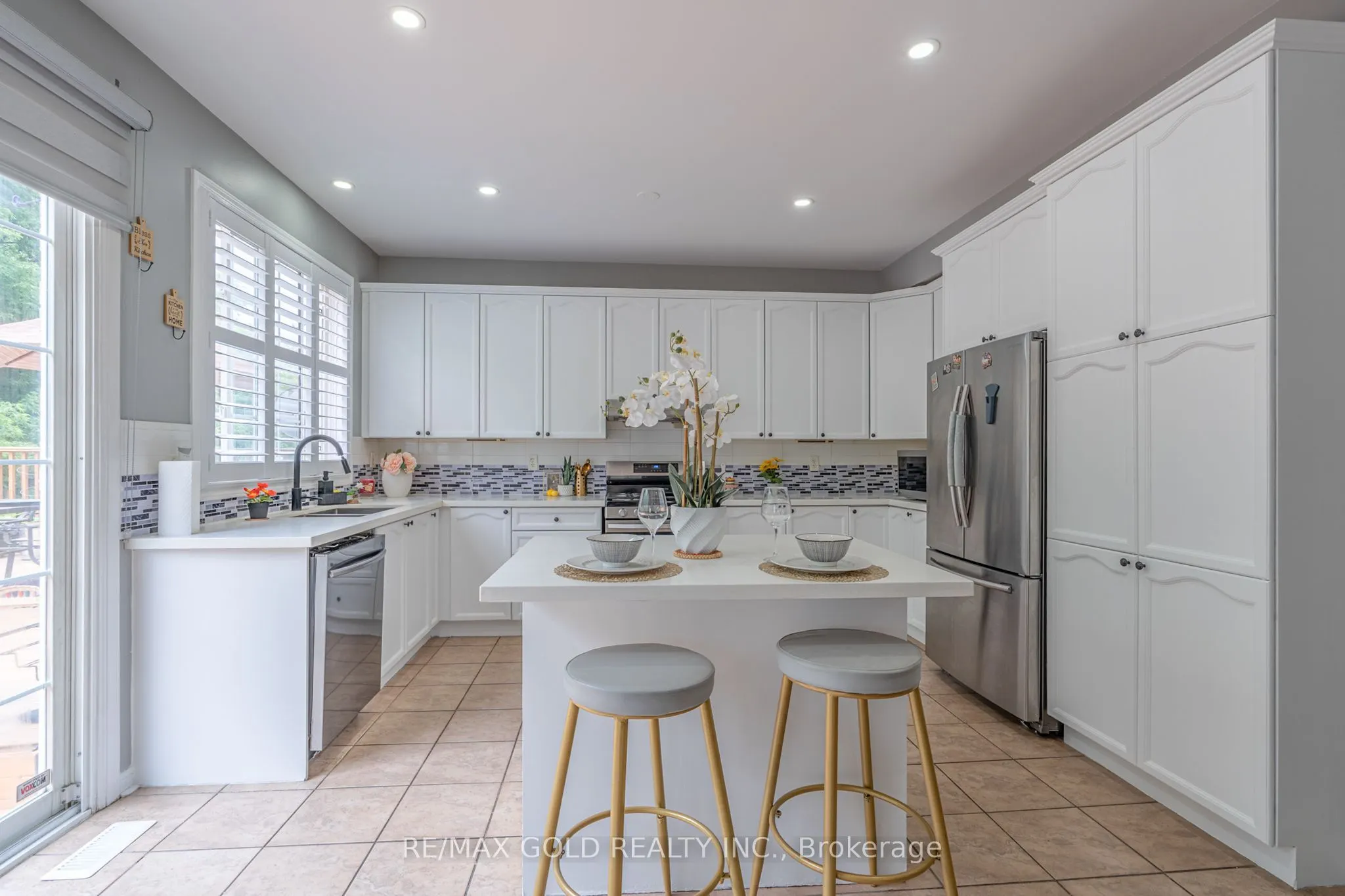 141 Whitwell Drive
