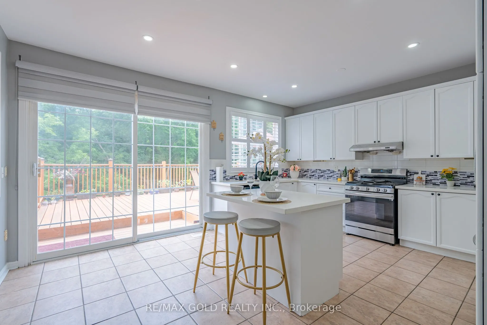 141 Whitwell Drive