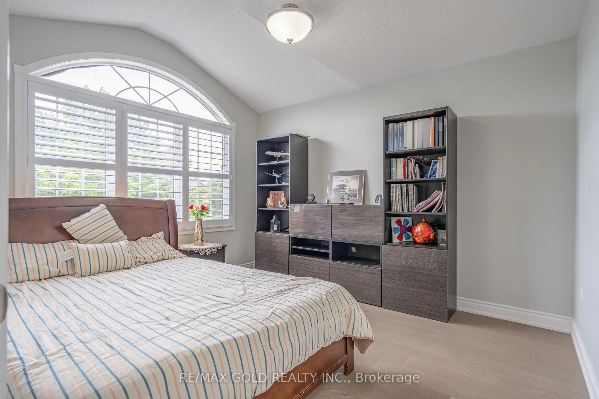 141 Whitwell Drive