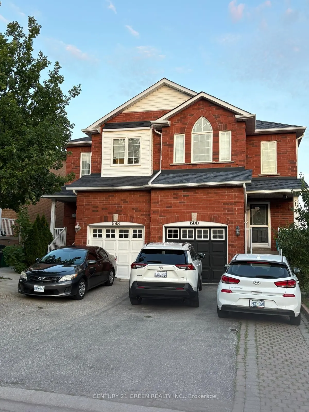 598 Dolly Bird Lane #(Upper)