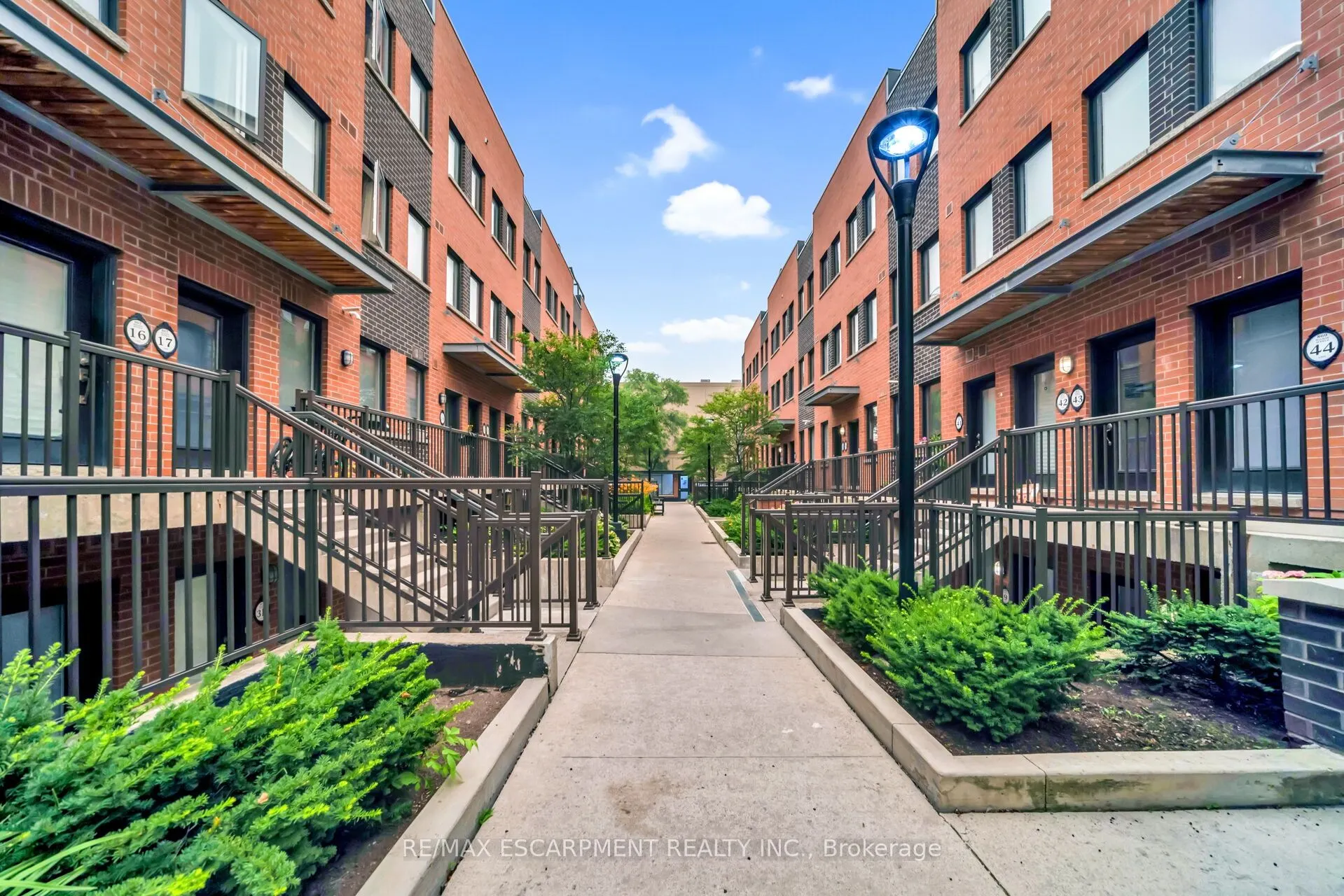 869 Wilson Avenue #29