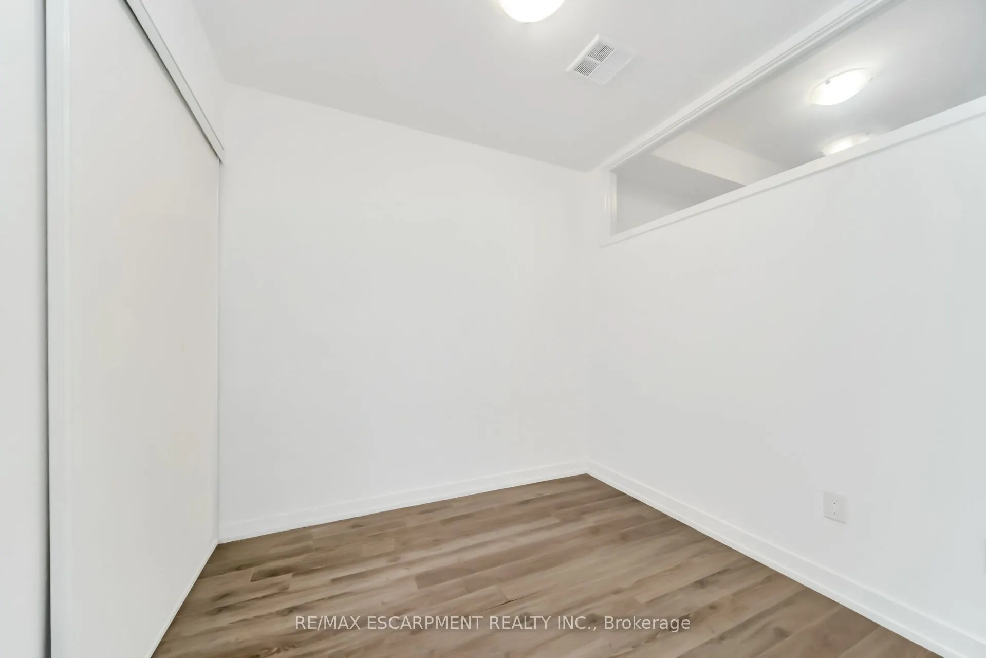 869 Wilson Avenue #29
