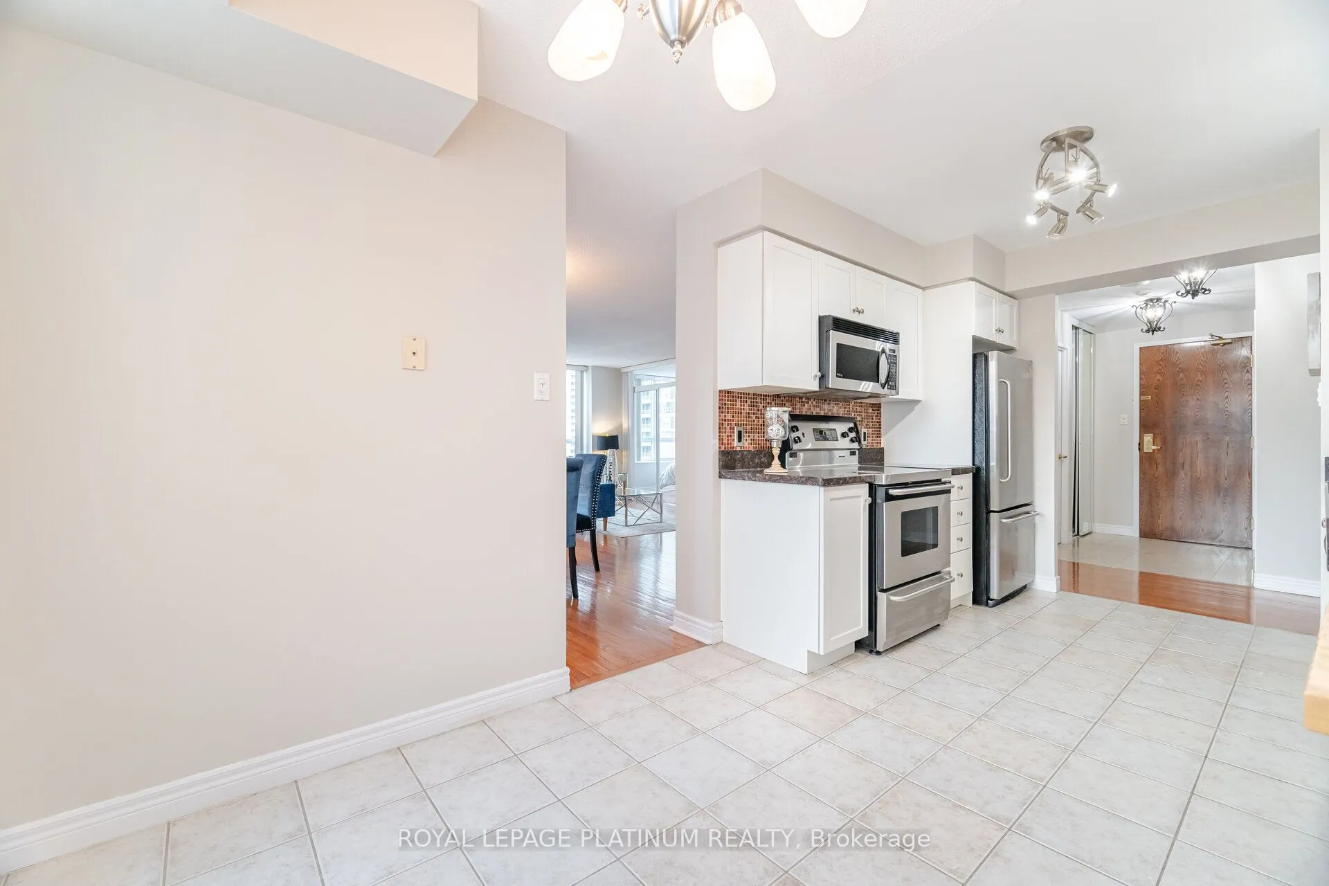 156 Enfield Place #703