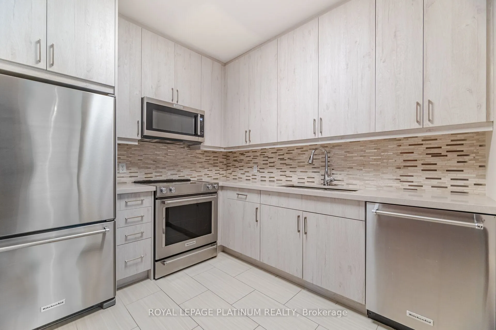 156 Enfield Place #703