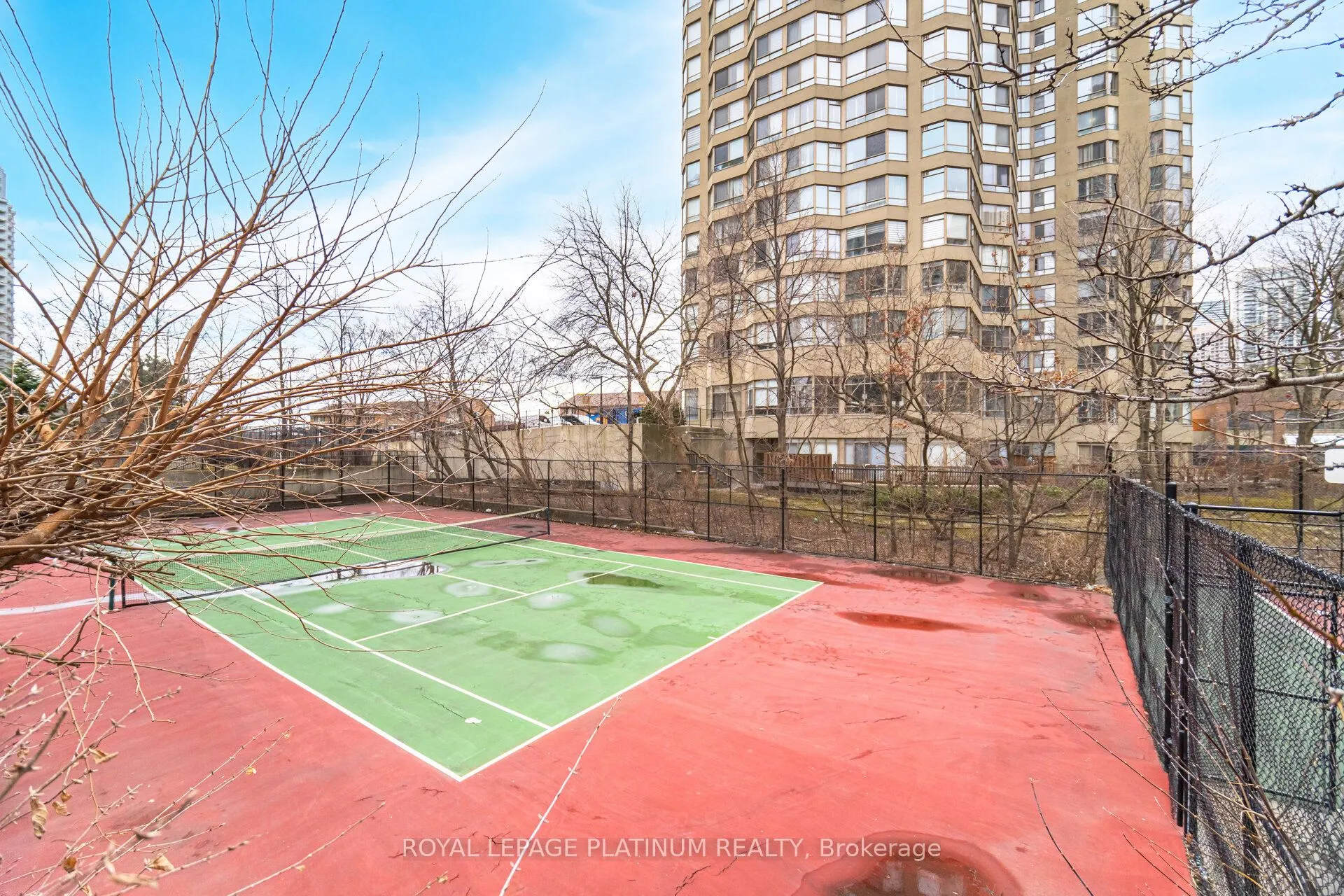156 Enfield Place #703