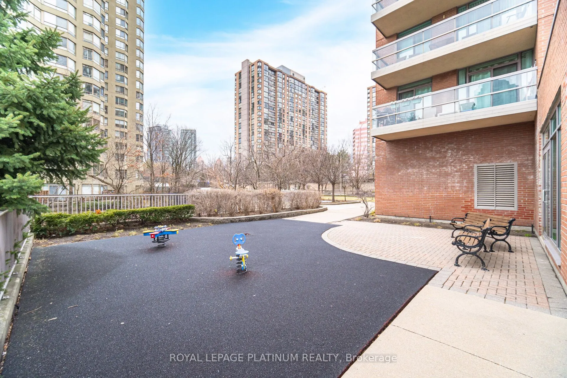 156 Enfield Place #703